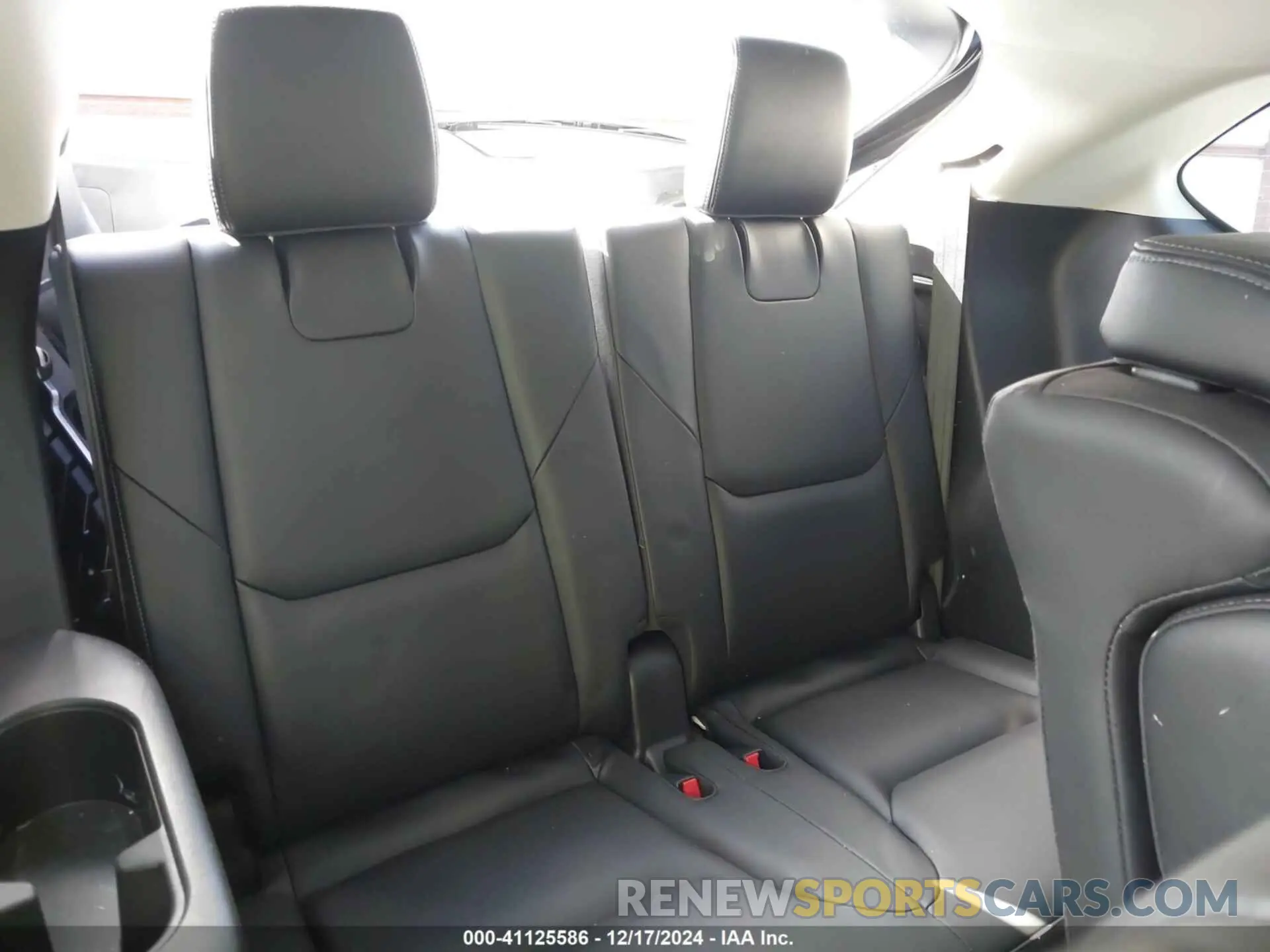 18 Фотография поврежденного автомобиля JM3TCBAY2P0657761 MAZDA CX-9 2023