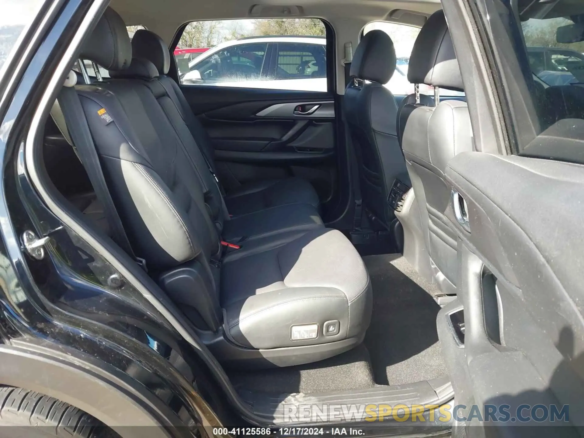 8 Фотография поврежденного автомобиля JM3TCBAY2P0657761 MAZDA CX-9 2023