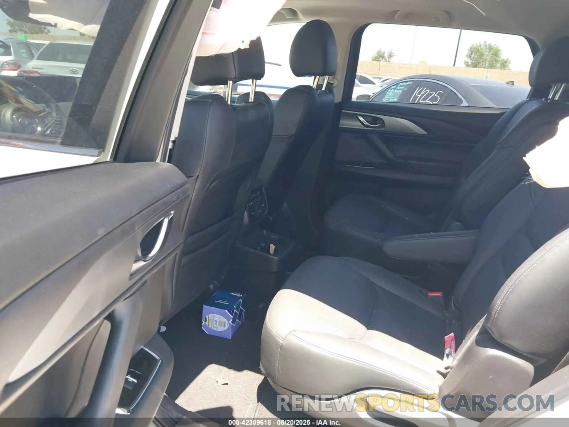 8 Фотография поврежденного автомобиля JM3TCBAY7P0636047 MAZDA CX-9 2023