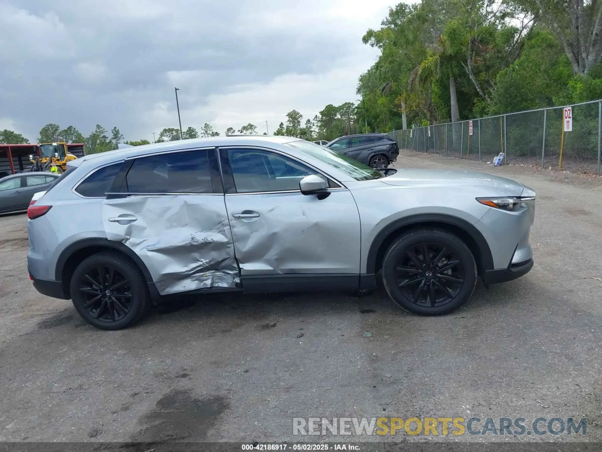 13 Фотография поврежденного автомобиля JM3TCBAY7P0652913 MAZDA CX-9 2023