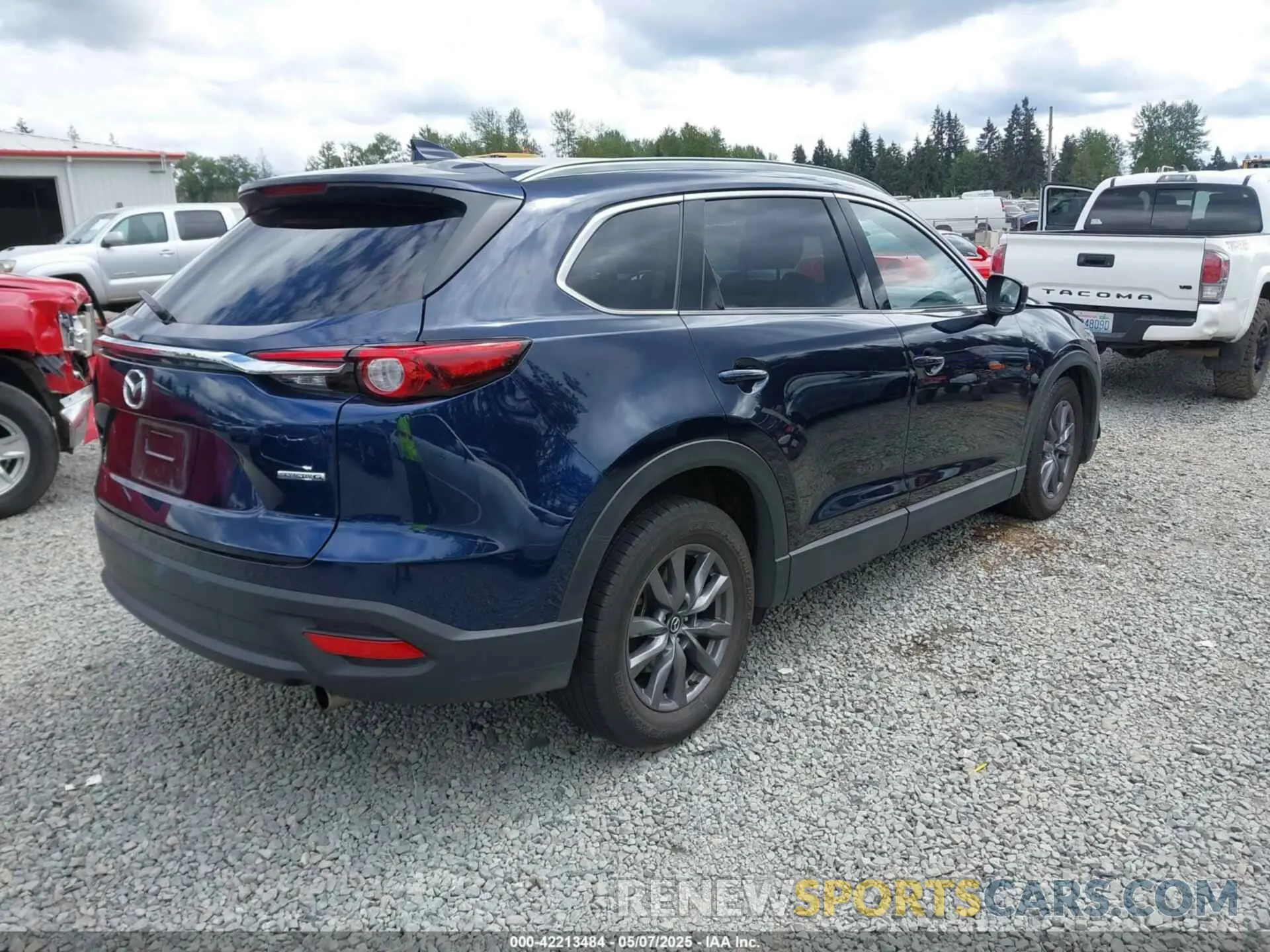 4 Photograph of a damaged car JM3TCBCY4P0653904 MAZDA CX-9 2023