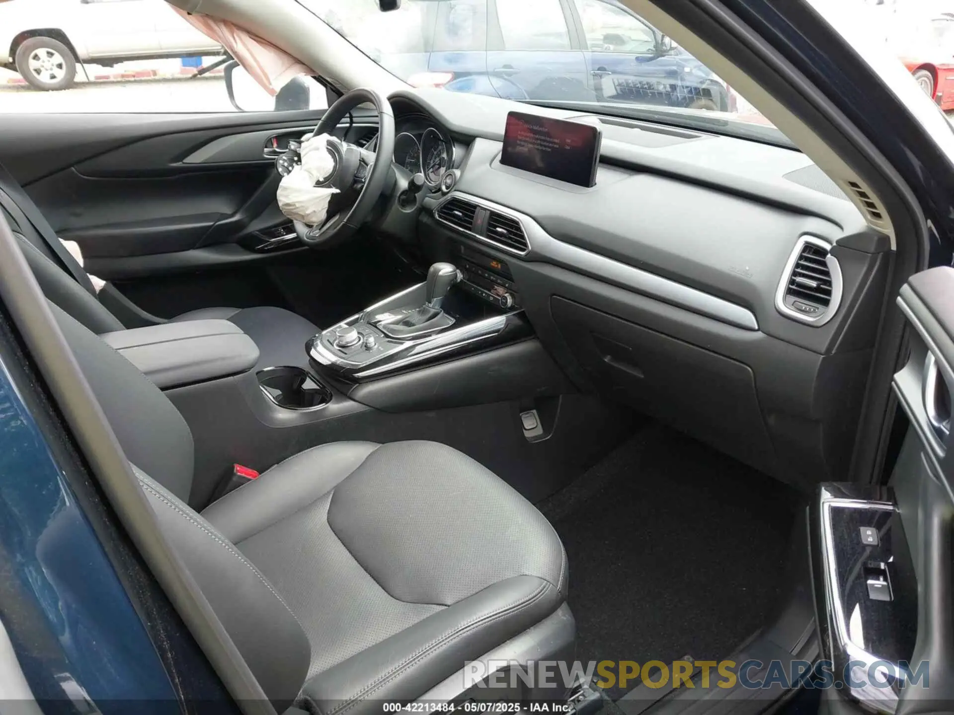 5 Photograph of a damaged car JM3TCBCY4P0653904 MAZDA CX-9 2023