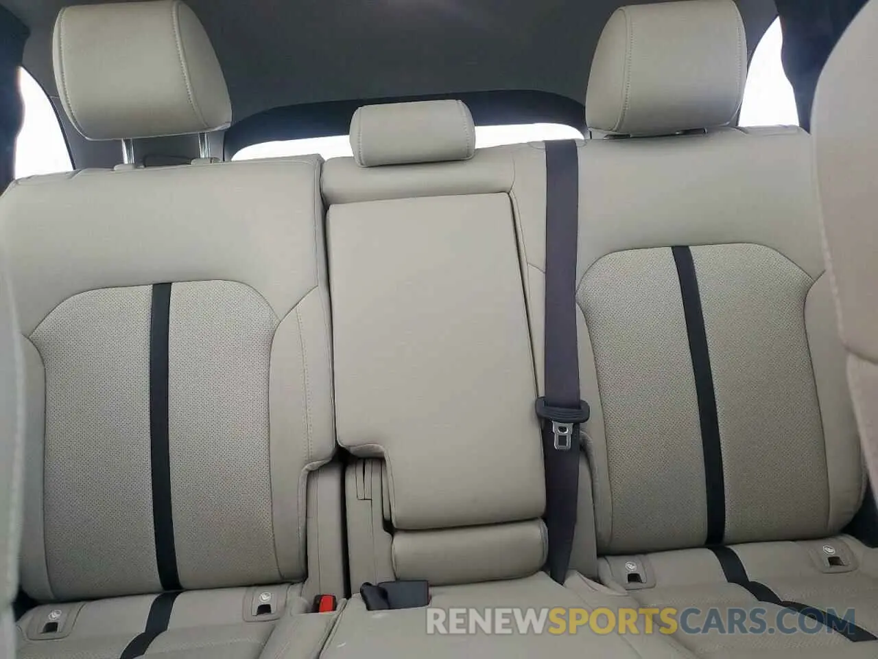 10 Фотография поврежденного автомобиля JM3KK1HC0R1170641 MAZDA CX-90 2024