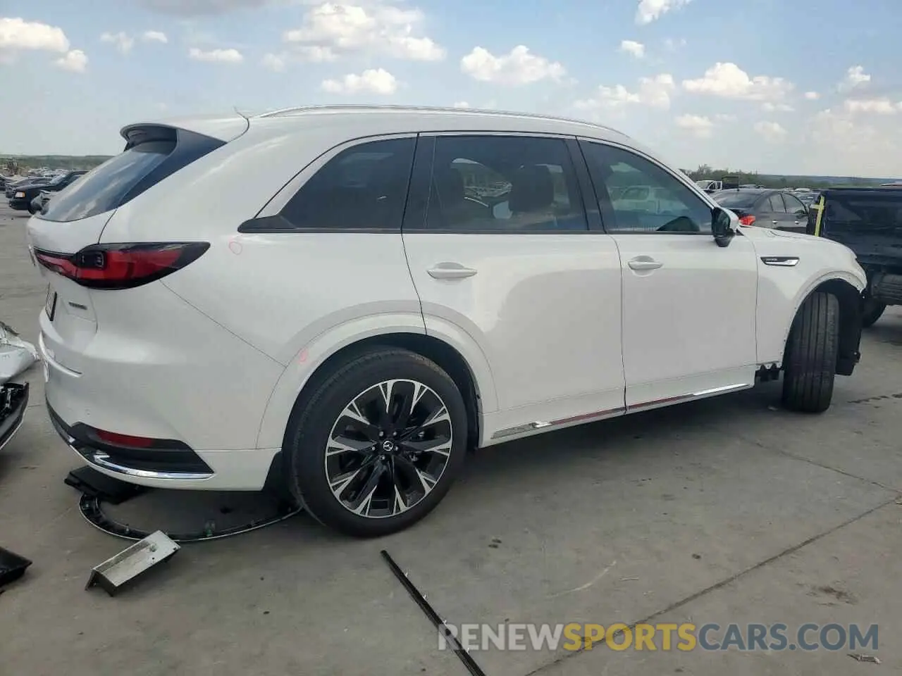 3 Фотография поврежденного автомобиля JM3KK1HC0R1170641 MAZDA CX-90 2024