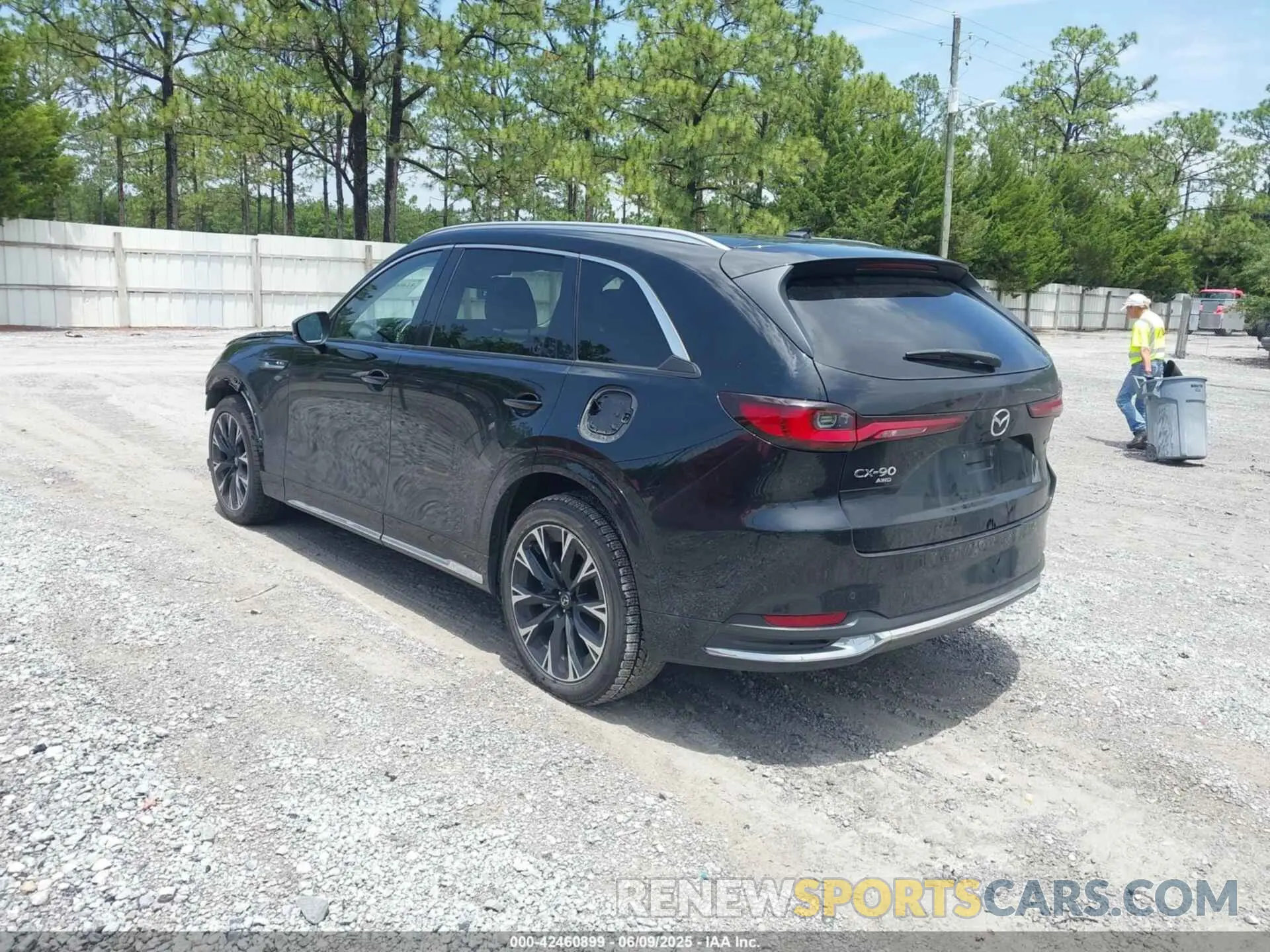 3 Фотография поврежденного автомобиля JM3KK1HC5R1147677 MAZDA CX-90 2024