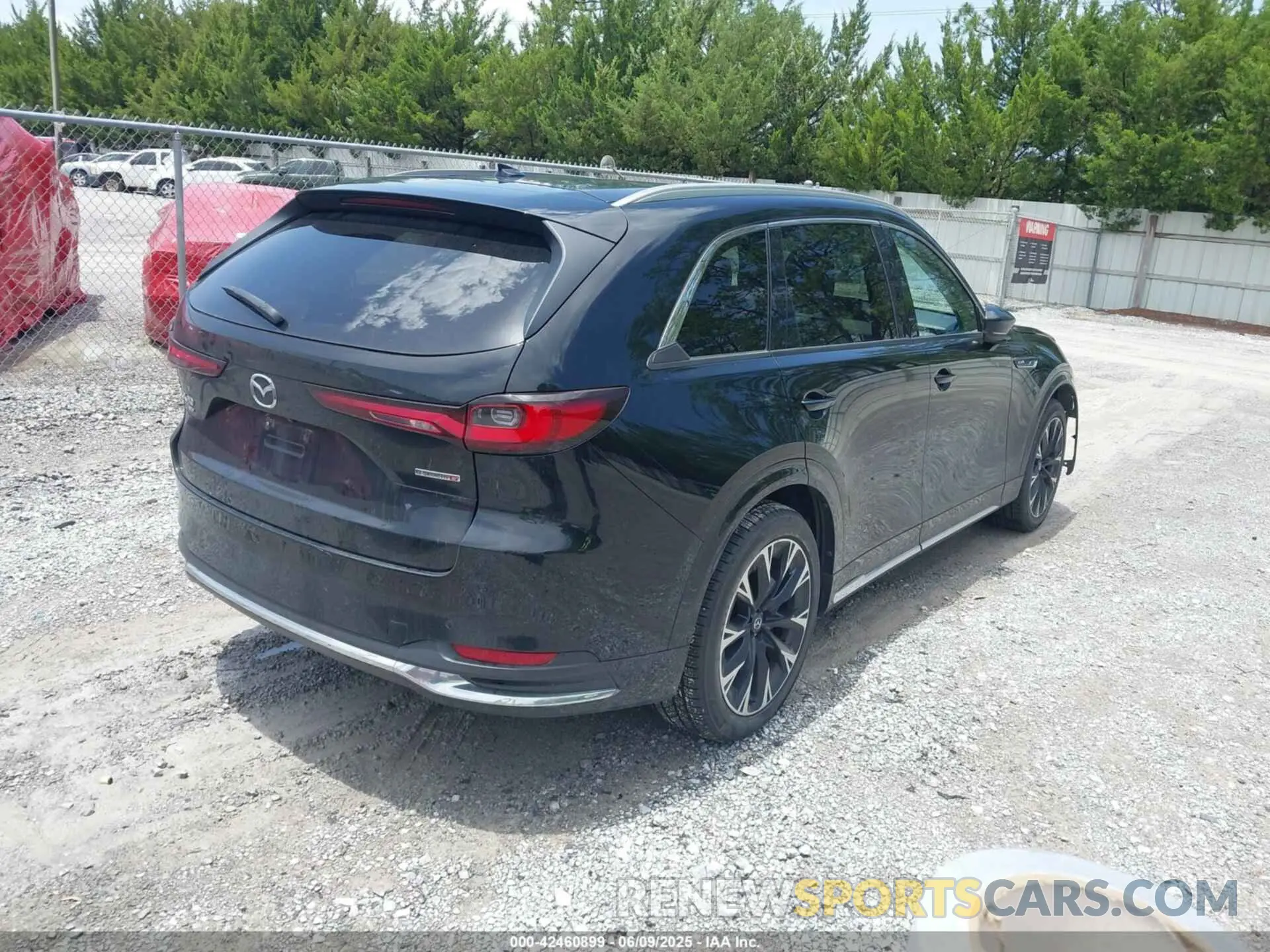 4 Фотография поврежденного автомобиля JM3KK1HC5R1147677 MAZDA CX-90 2024