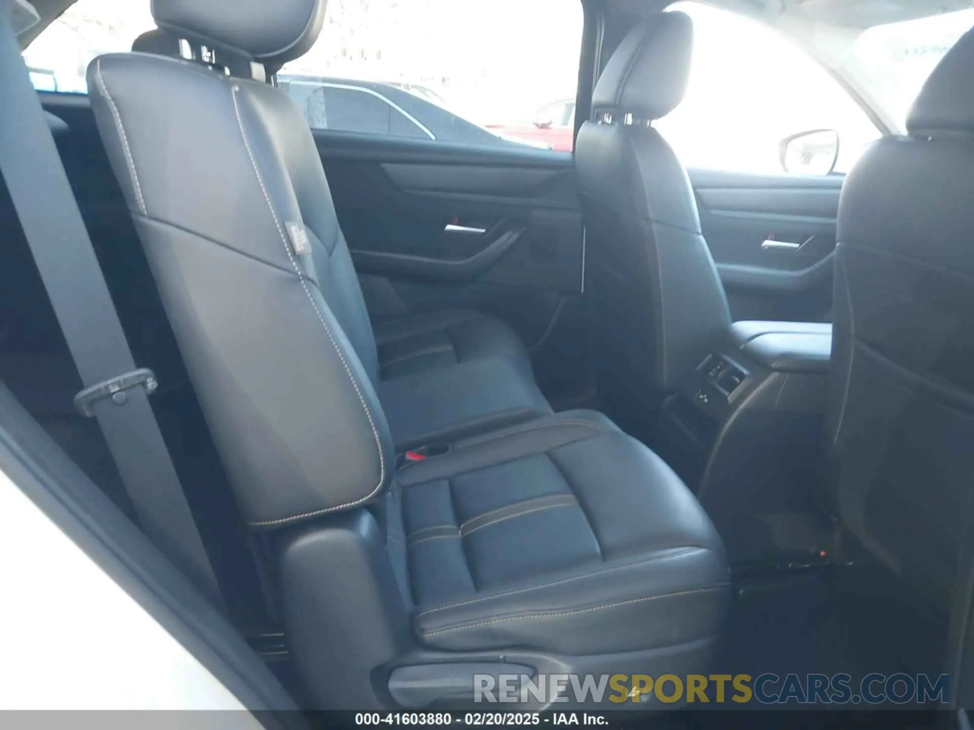 8 Фотография поврежденного автомобиля JM3KKAHD2R1118016 MAZDA CX-90 2024