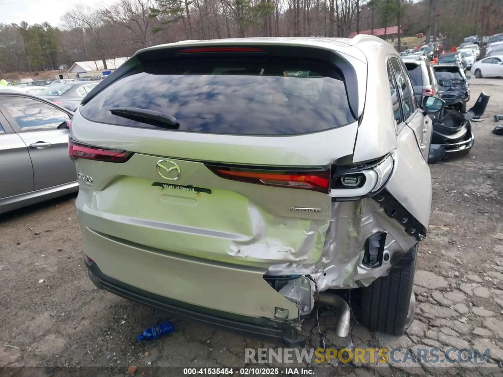 16 Фотография поврежденного автомобиля JM3KKBHD2R1149210 MAZDA CX-90 2024