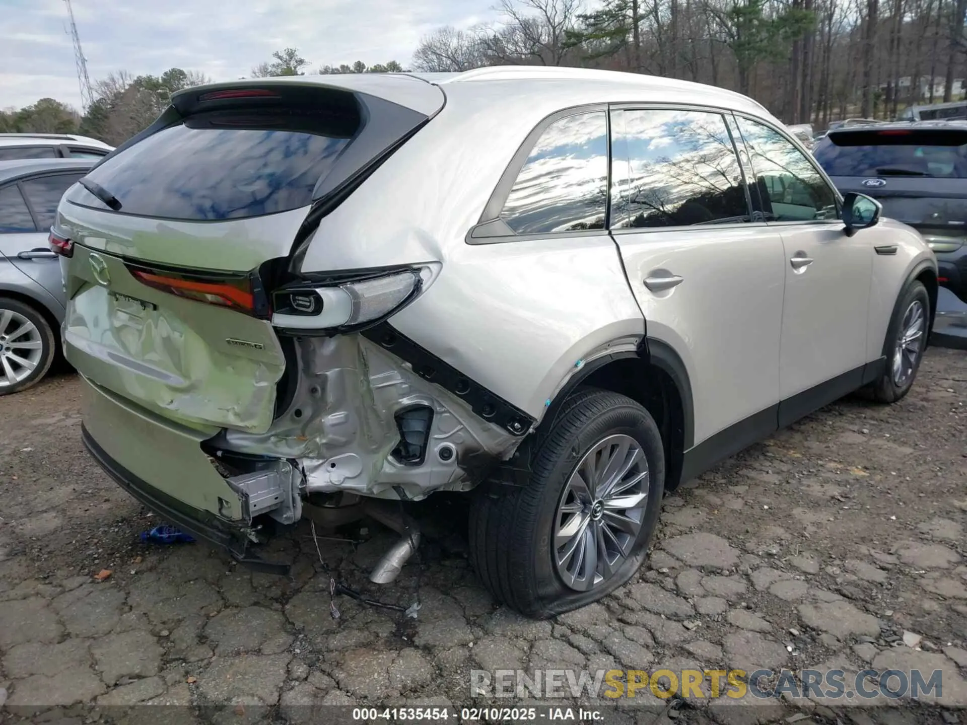 4 Фотография поврежденного автомобиля JM3KKBHD2R1149210 MAZDA CX-90 2024