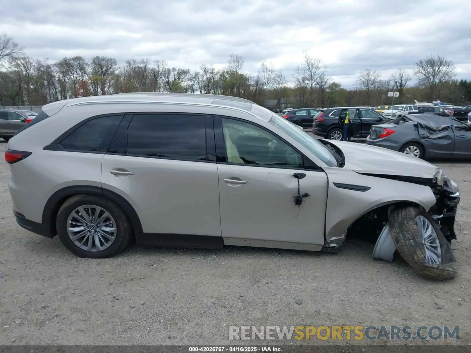 13 Фотография поврежденного автомобиля JM3KKCHD0R1105454 MAZDA CX-90 2024