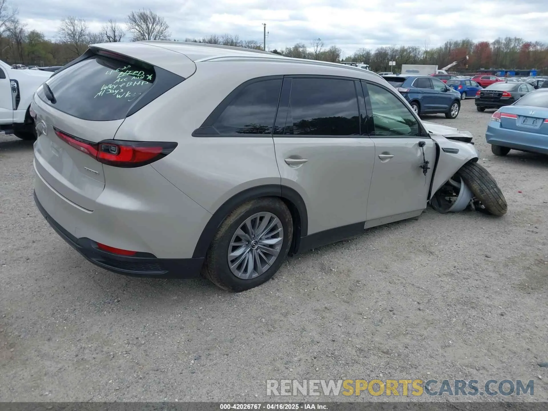 4 Фотография поврежденного автомобиля JM3KKCHD0R1105454 MAZDA CX-90 2024