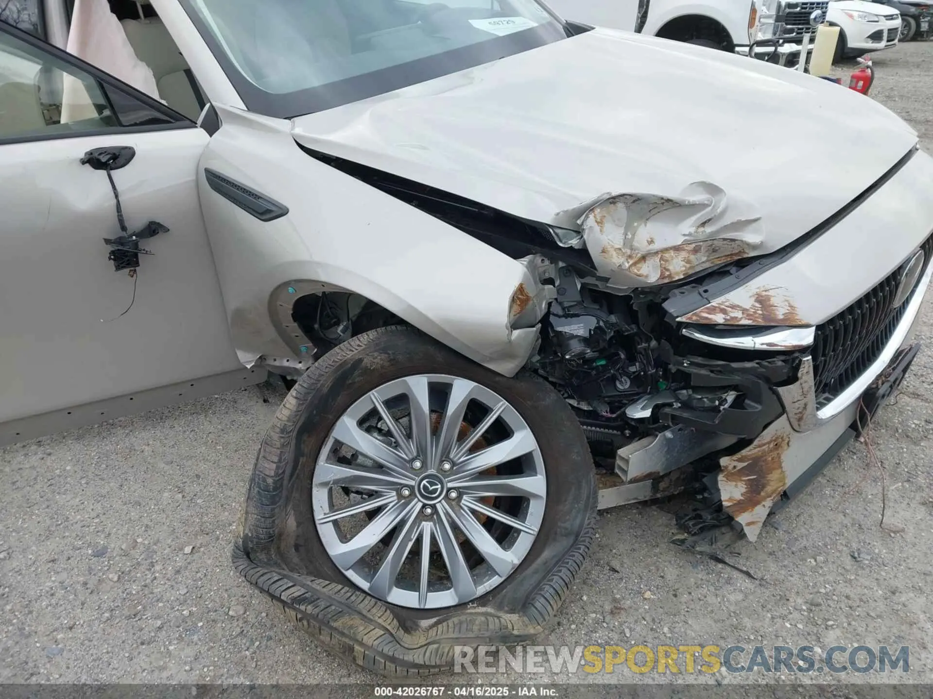 6 Фотография поврежденного автомобиля JM3KKCHD0R1105454 MAZDA CX-90 2024