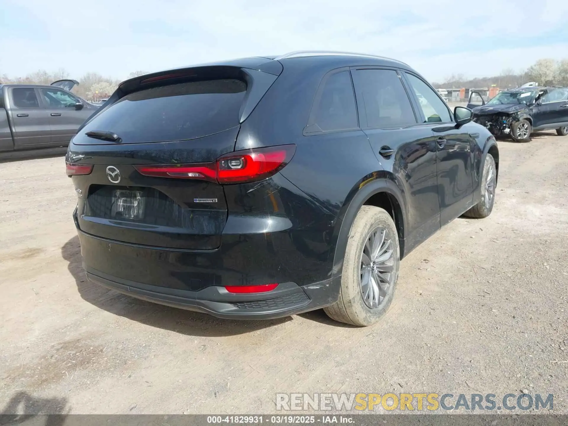 4 Photograph of a damaged car JM3KKCHD4R1138389 MAZDA CX-90 2024