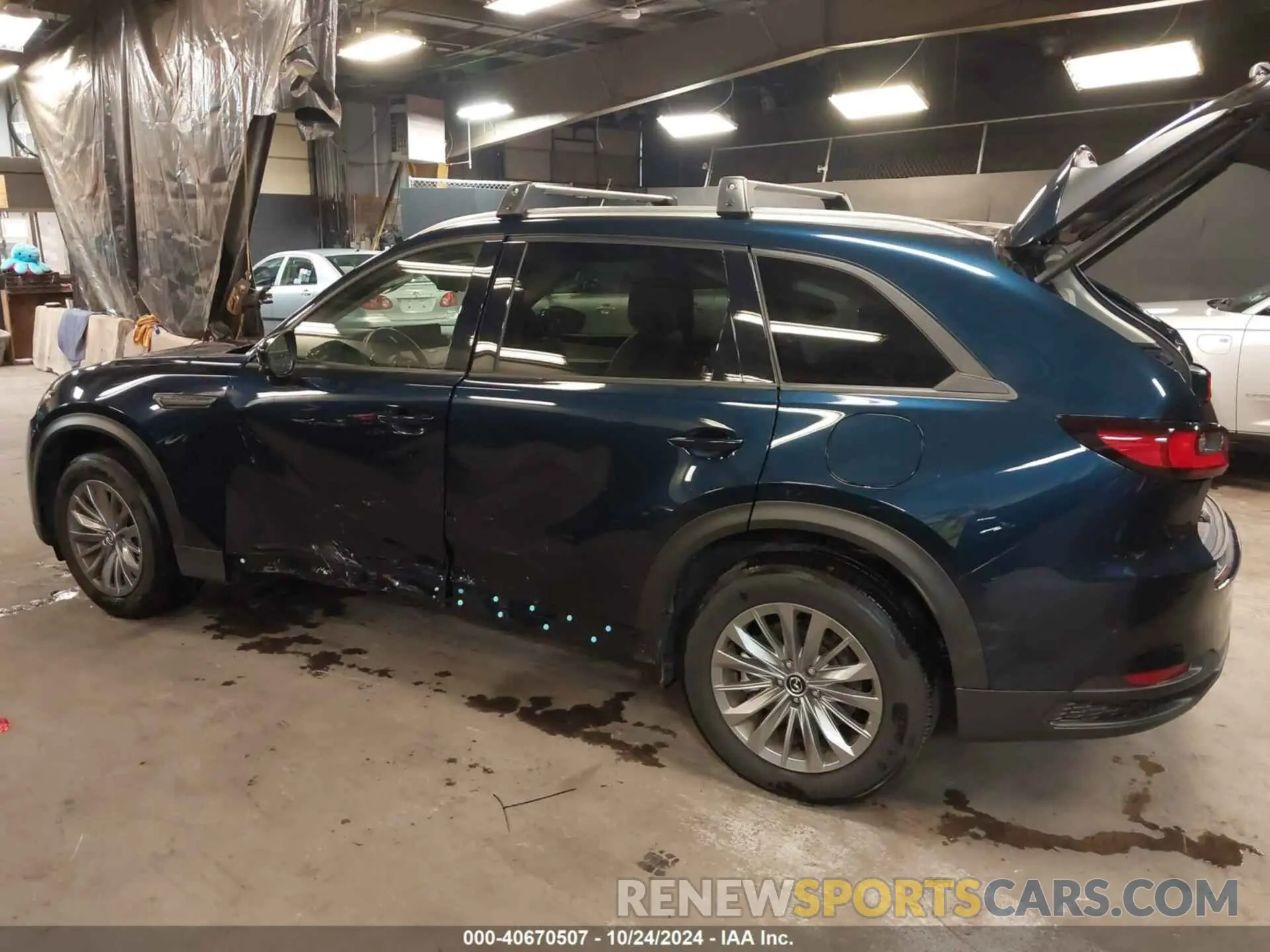 3 Фотография поврежденного автомобиля JM3KKCHD5R1130589 MAZDA CX-90 2024