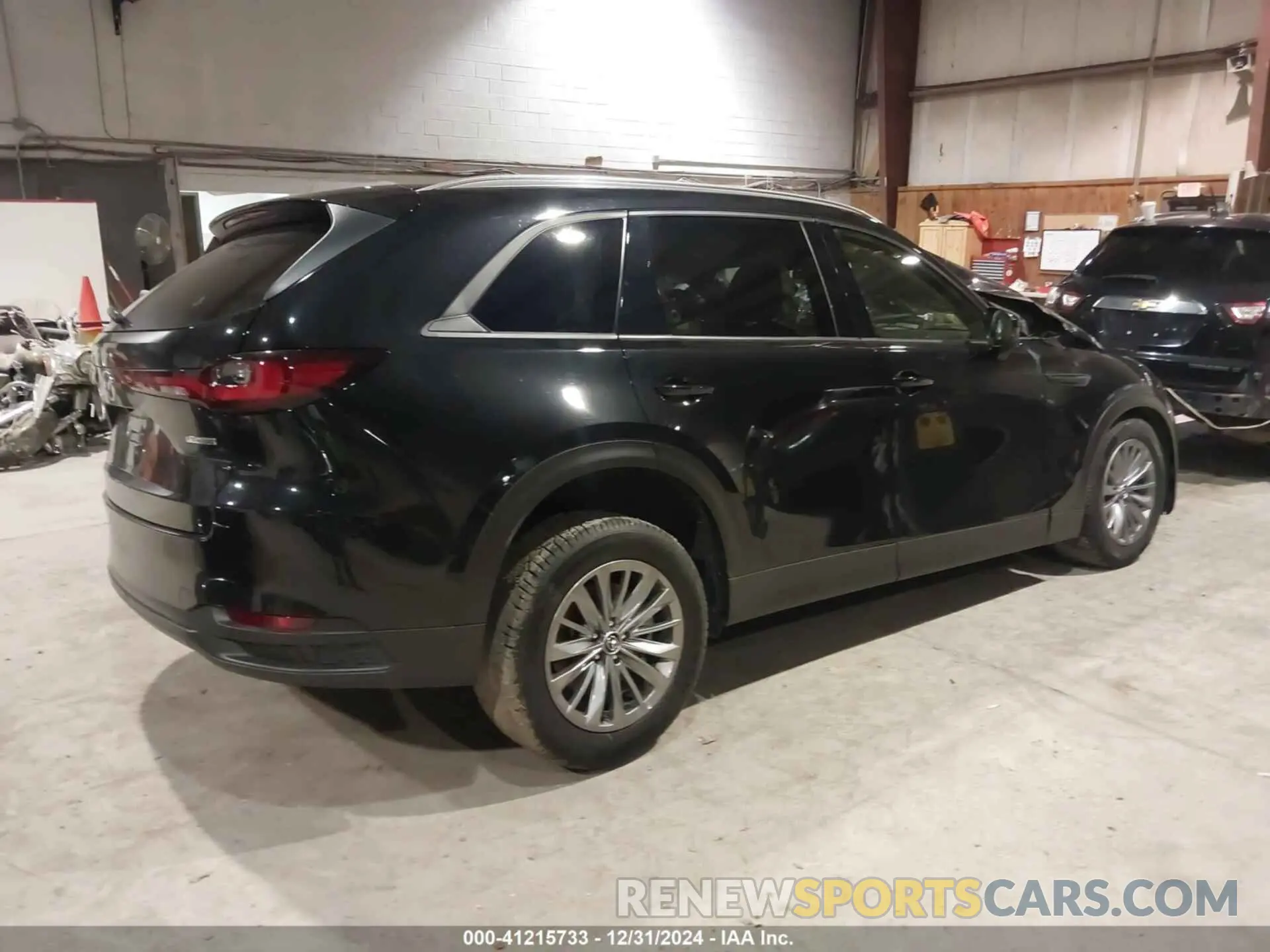 4 Фотография поврежденного автомобиля JM3KKCHD6R1113977 MAZDA CX-90 2024