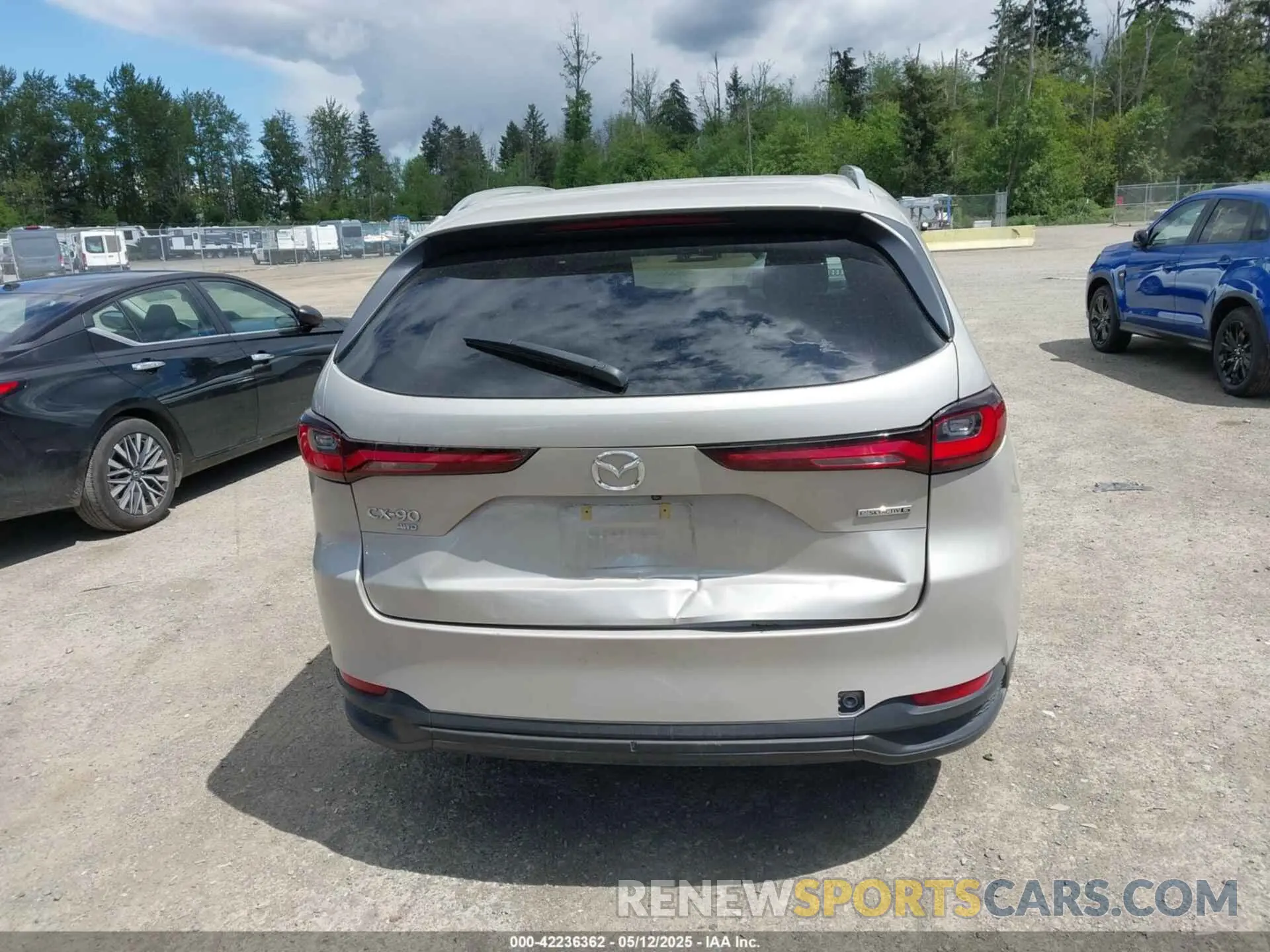 16 Фотография поврежденного автомобиля JM3KKCHD7R1117570 MAZDA CX-90 2024