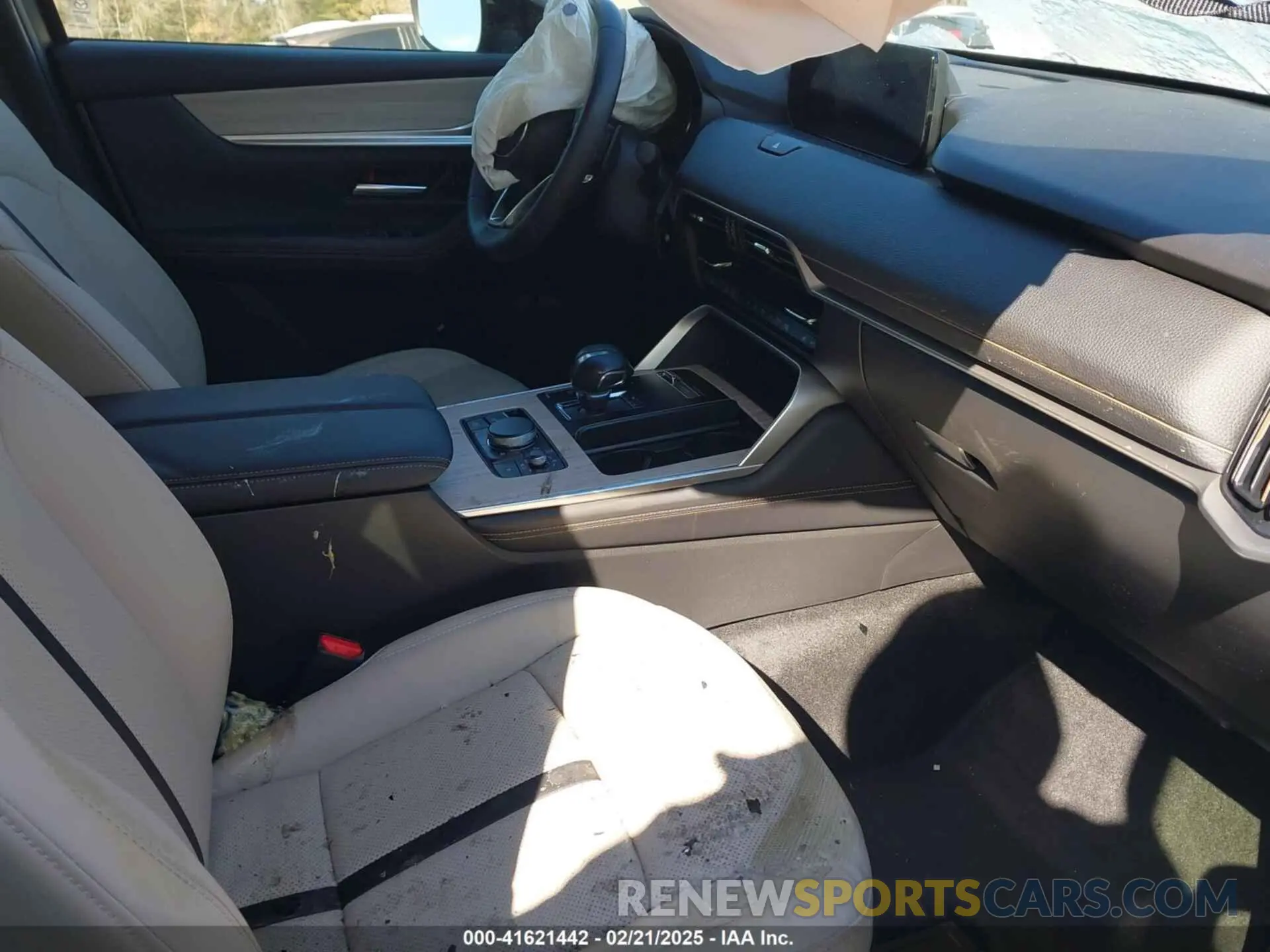 5 Photograph of a damaged car JM3KKCHD7R1166459 MAZDA CX-90 2024