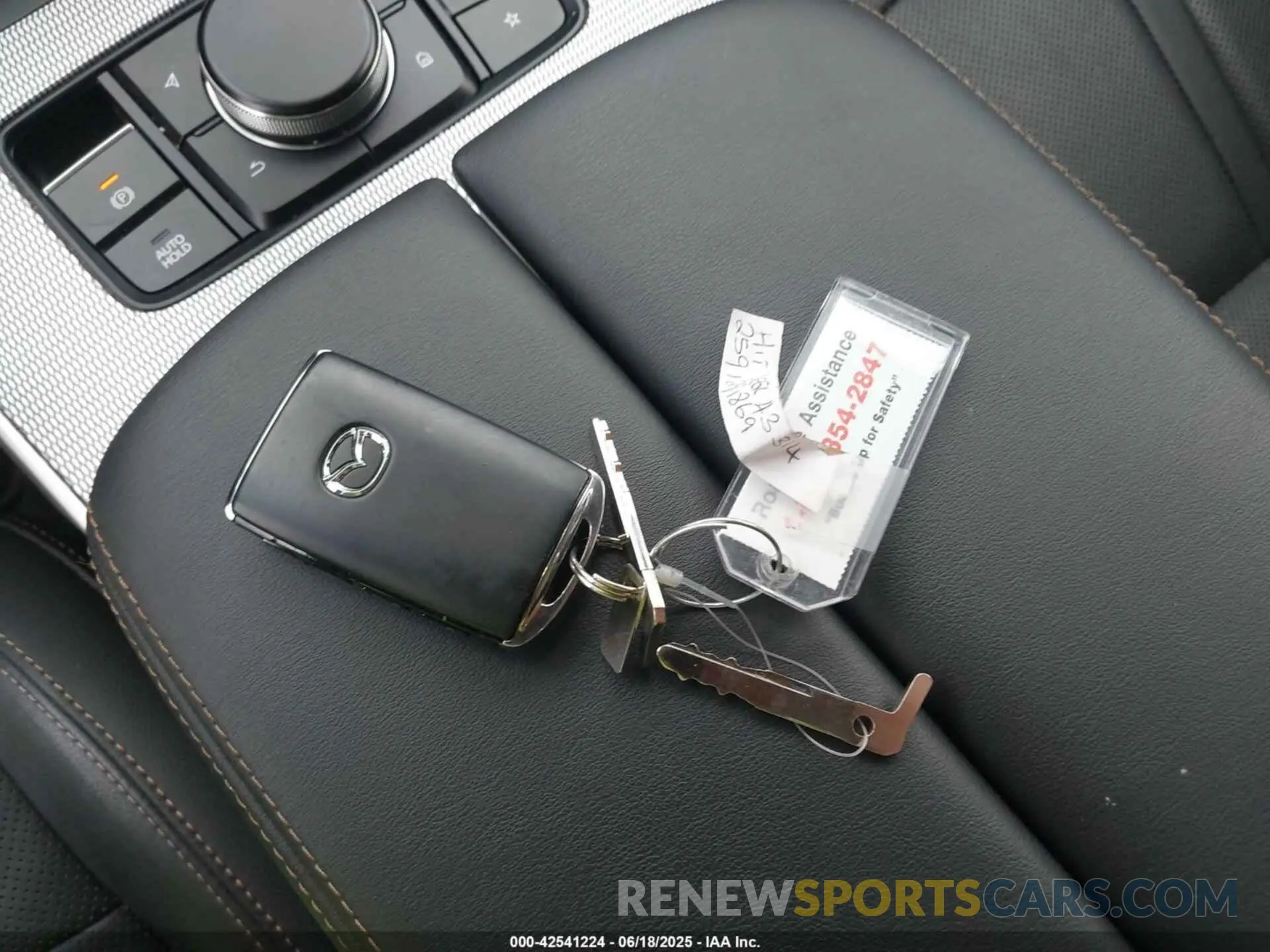11 Photograph of a damaged car JM3KKCHD9R1148111 MAZDA CX-90 2024