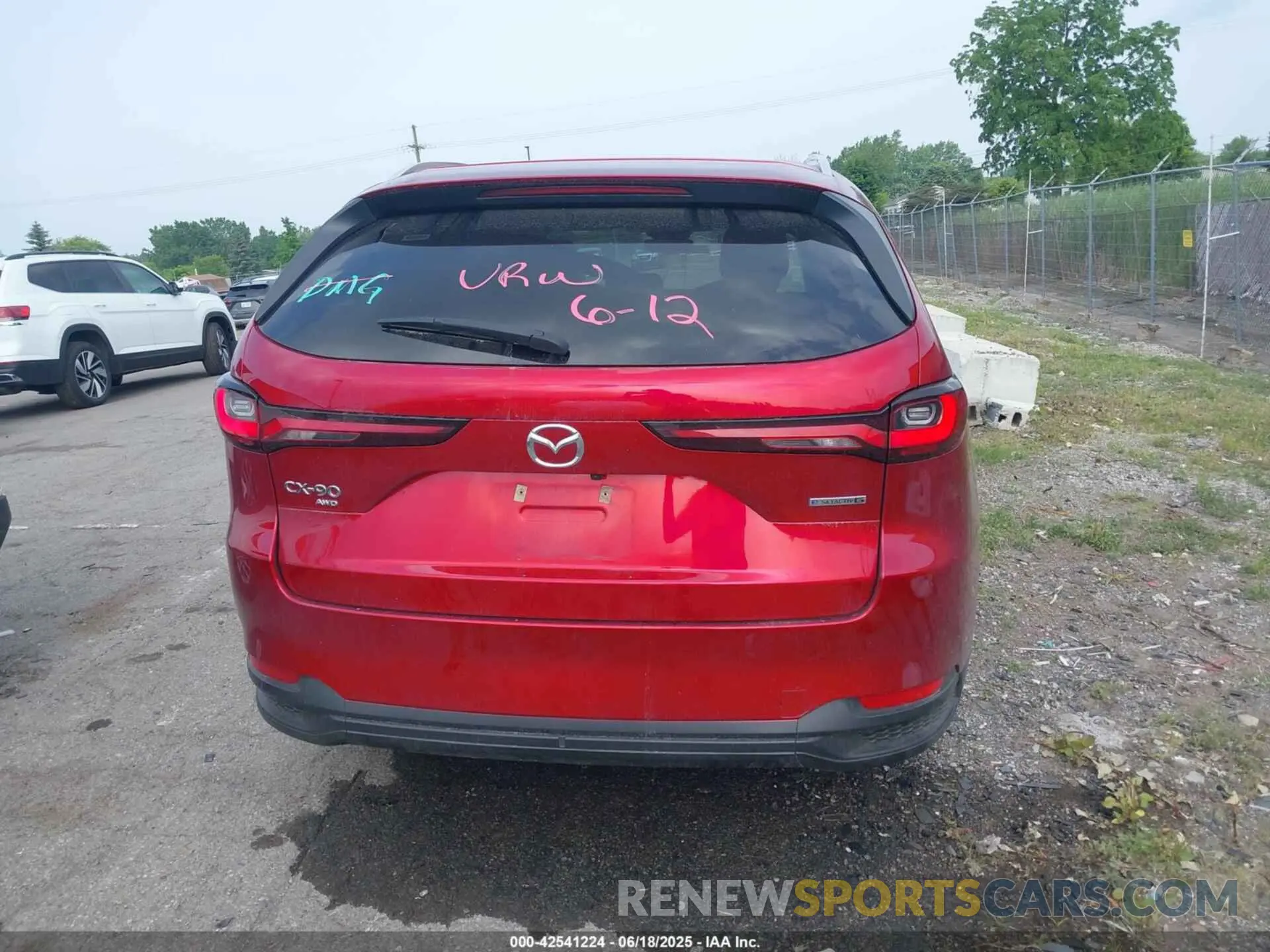 16 Photograph of a damaged car JM3KKCHD9R1148111 MAZDA CX-90 2024