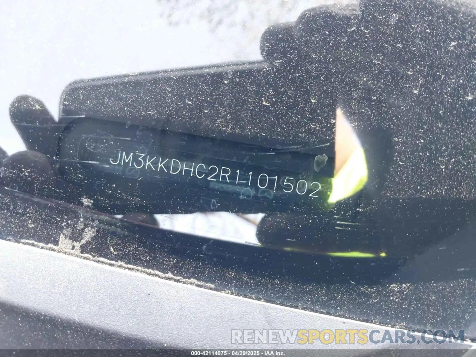 17 Фотография поврежденного автомобиля JM3KKDHC2R1101502 MAZDA CX-90 2024