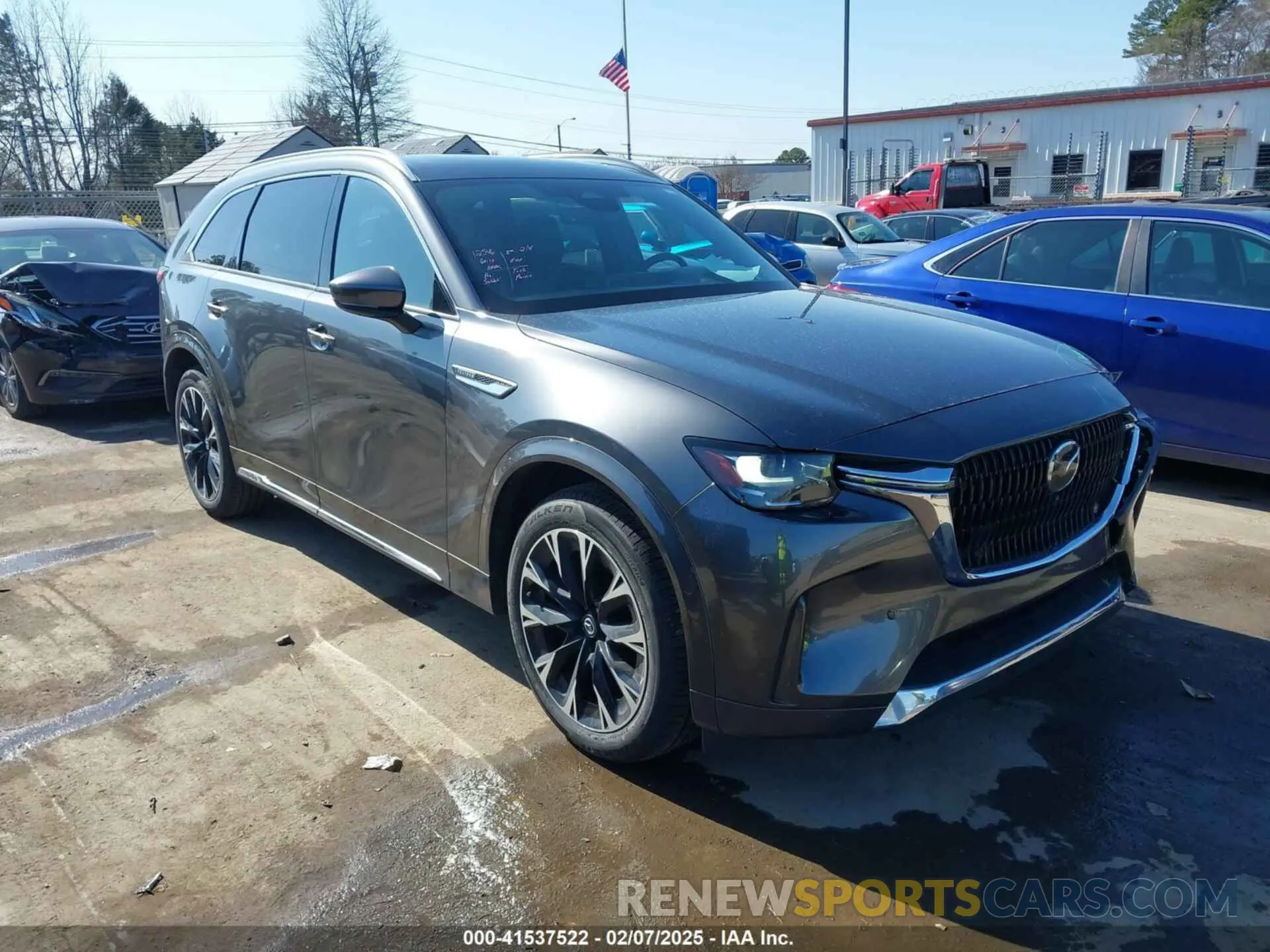 1 Фотография поврежденного автомобиля JM3KKDHC8R1112049 MAZDA CX-90 2024