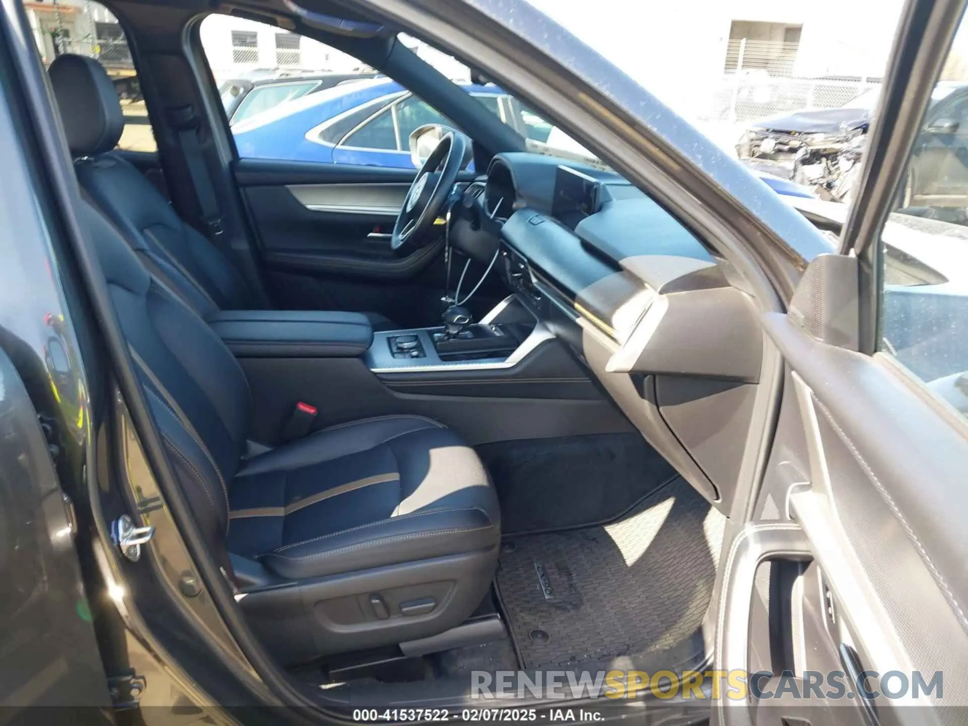 5 Фотография поврежденного автомобиля JM3KKDHC8R1112049 MAZDA CX-90 2024