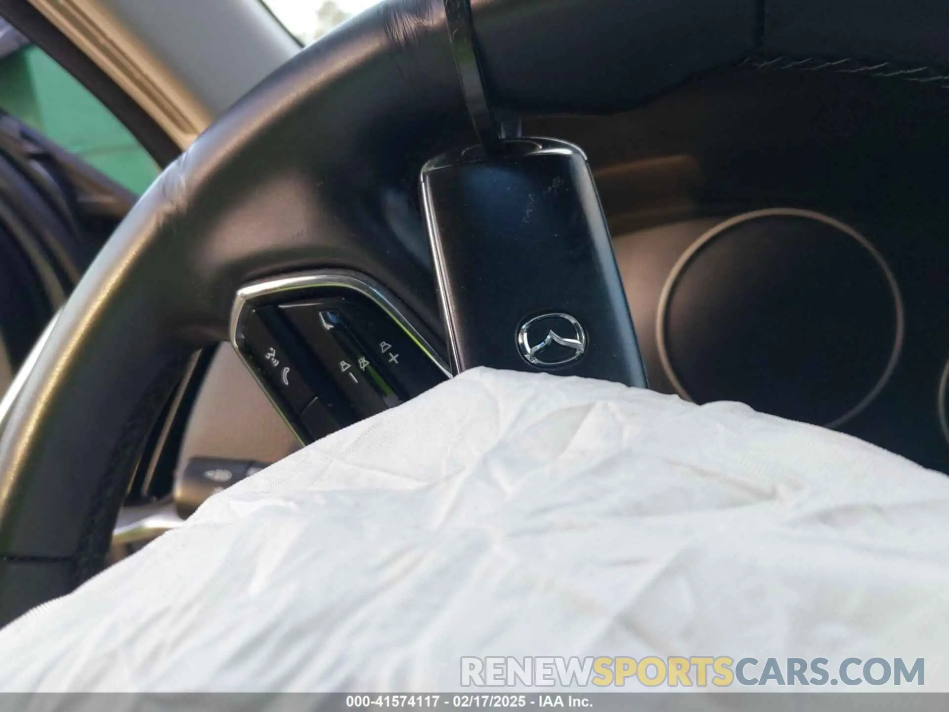 11 Фотография поврежденного автомобиля JM3KKDHD0R1137651 MAZDA CX-90 2024