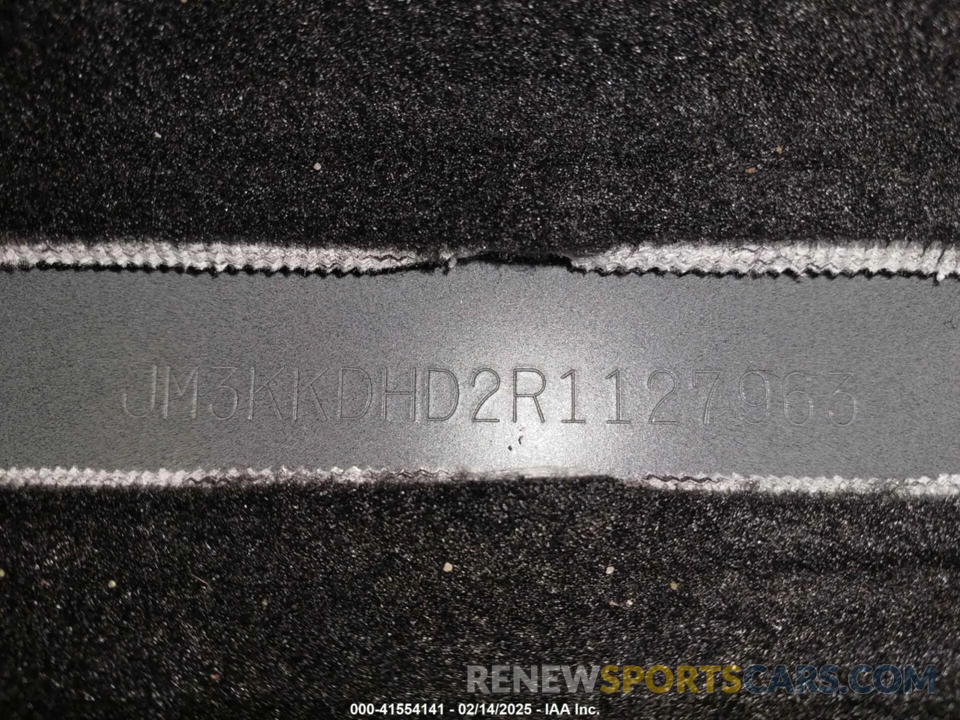 17 Фотография поврежденного автомобиля JM3KKDHD2R1127963 MAZDA CX-90 2024