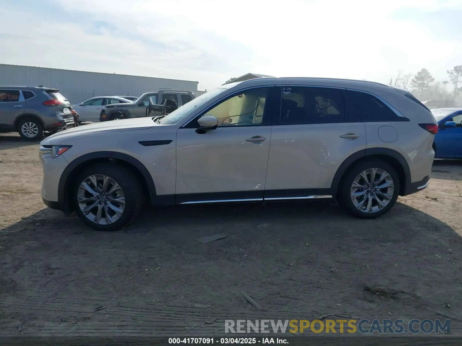 13 Фотография поврежденного автомобиля JM3KKDHD4R1163122 MAZDA CX-90 2024