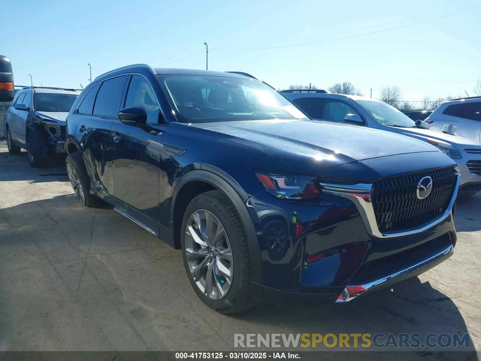 1 Фотография поврежденного автомобиля JM3KKDHD5R1168779 MAZDA CX-90 2024