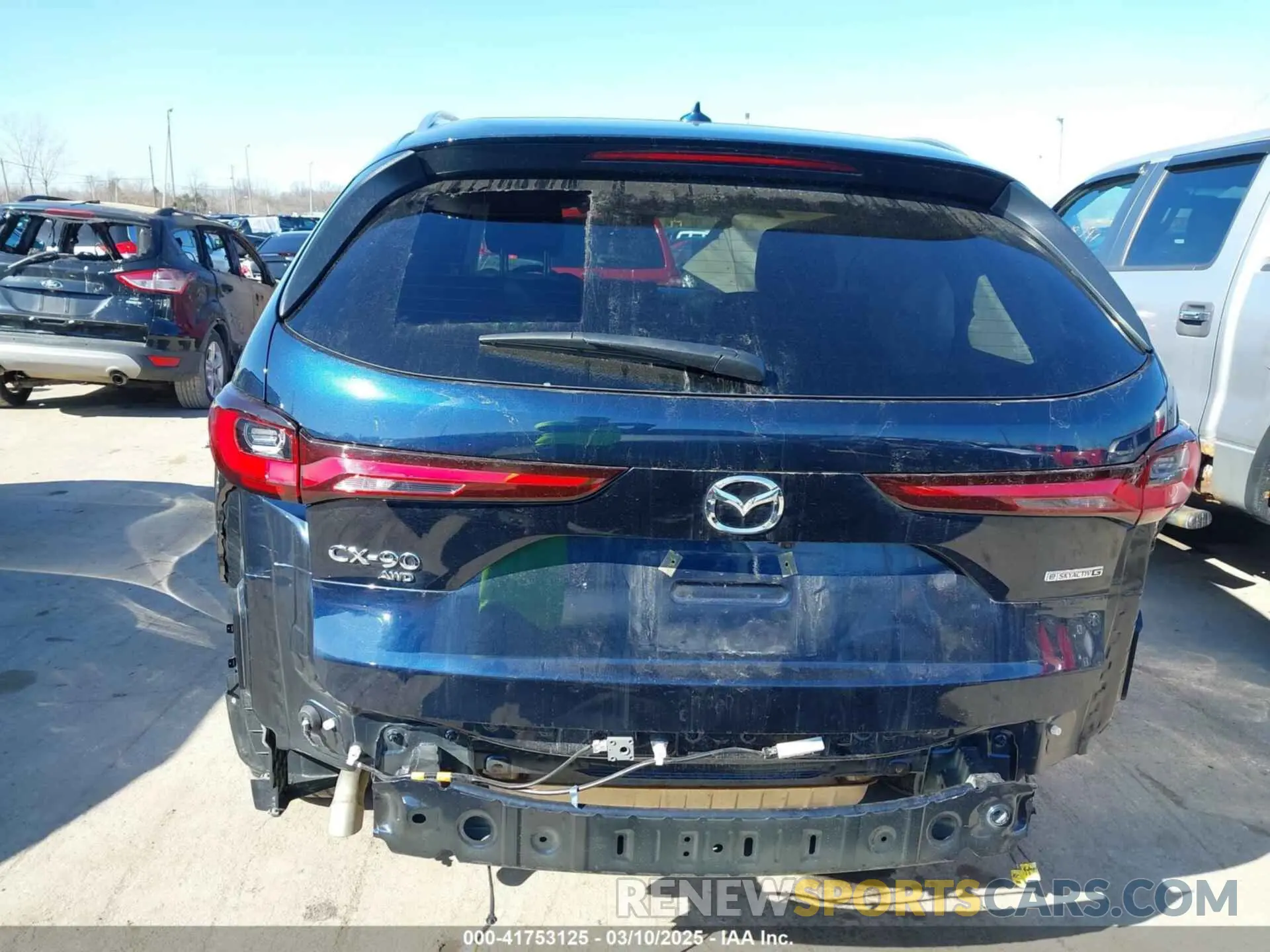 17 Фотография поврежденного автомобиля JM3KKDHD5R1168779 MAZDA CX-90 2024