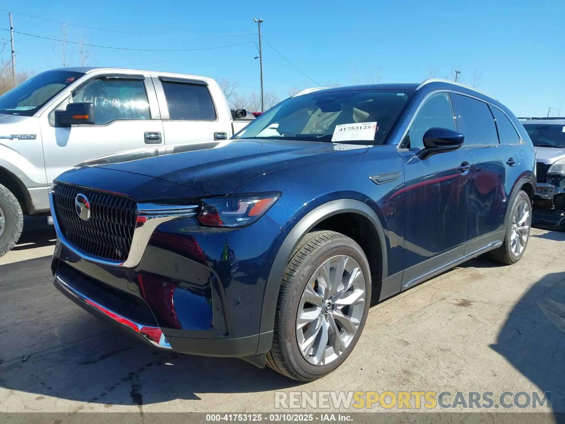 2 Фотография поврежденного автомобиля JM3KKDHD5R1168779 MAZDA CX-90 2024