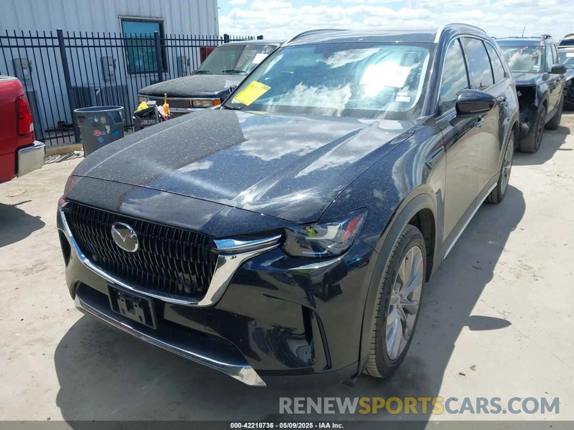 2 Фотография поврежденного автомобиля JM3KKDHD7R1121317 MAZDA CX-90 2024