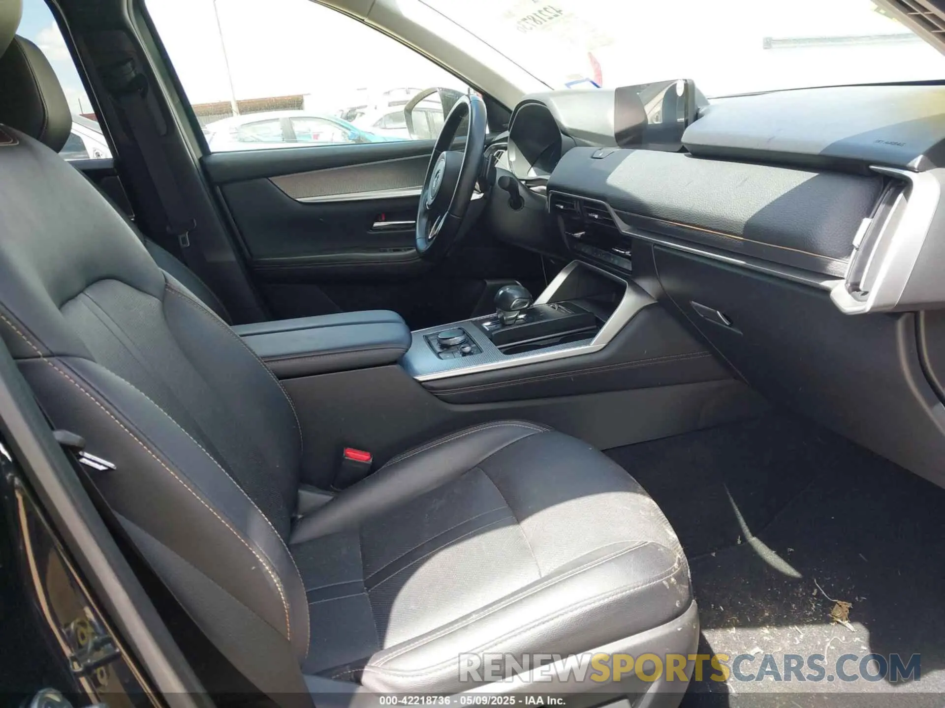 5 Фотография поврежденного автомобиля JM3KKDHD7R1121317 MAZDA CX-90 2024
