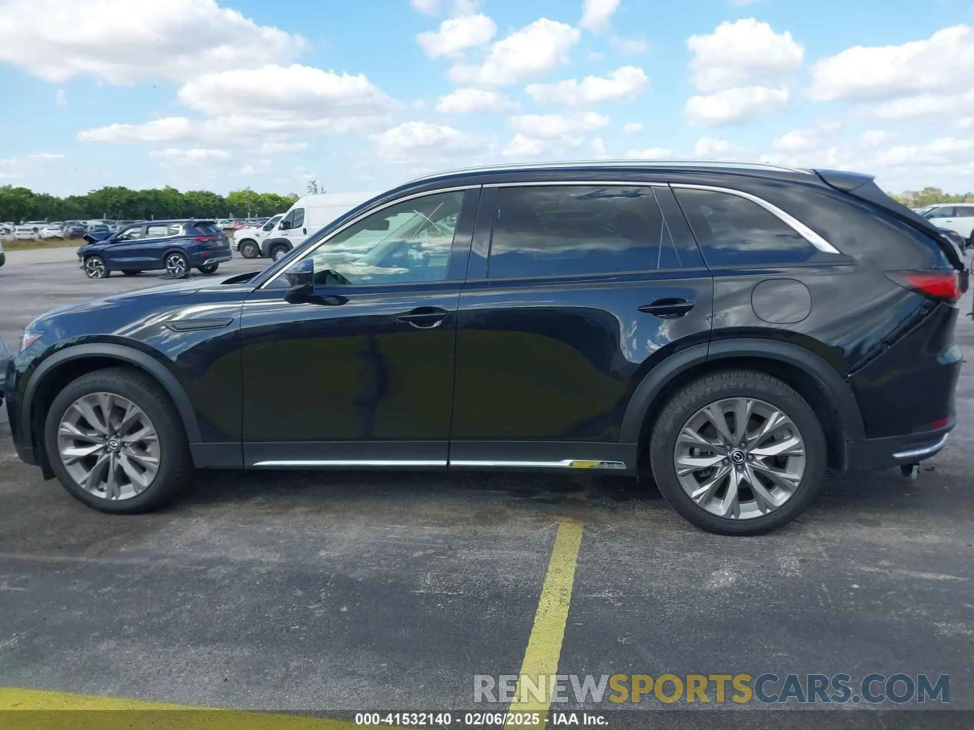 14 Фотография поврежденного автомобиля JM3KKDHD8R1145335 MAZDA CX-90 2024