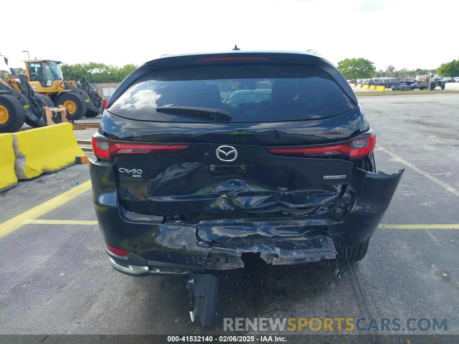 6 Фотография поврежденного автомобиля JM3KKDHD8R1145335 MAZDA CX-90 2024