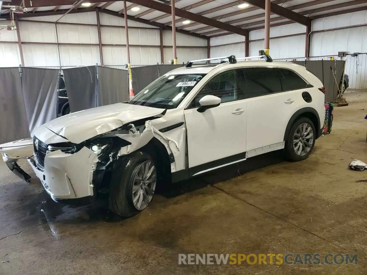 1 Фотография поврежденного автомобиля JM3KKDHD8R1184233 MAZDA CX-90 2024