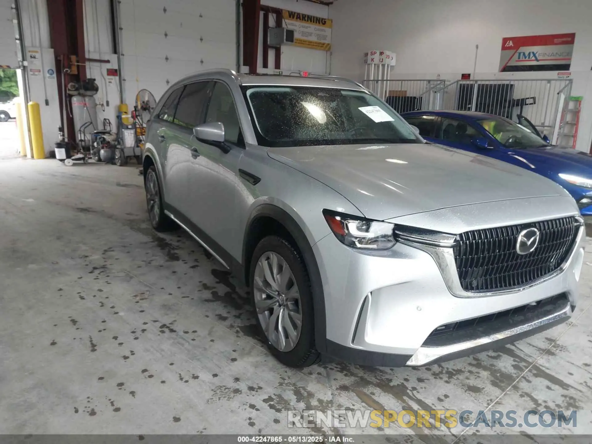 1 Фотография поврежденного автомобиля JM3KKDHD9R1167750 MAZDA CX-90 2024