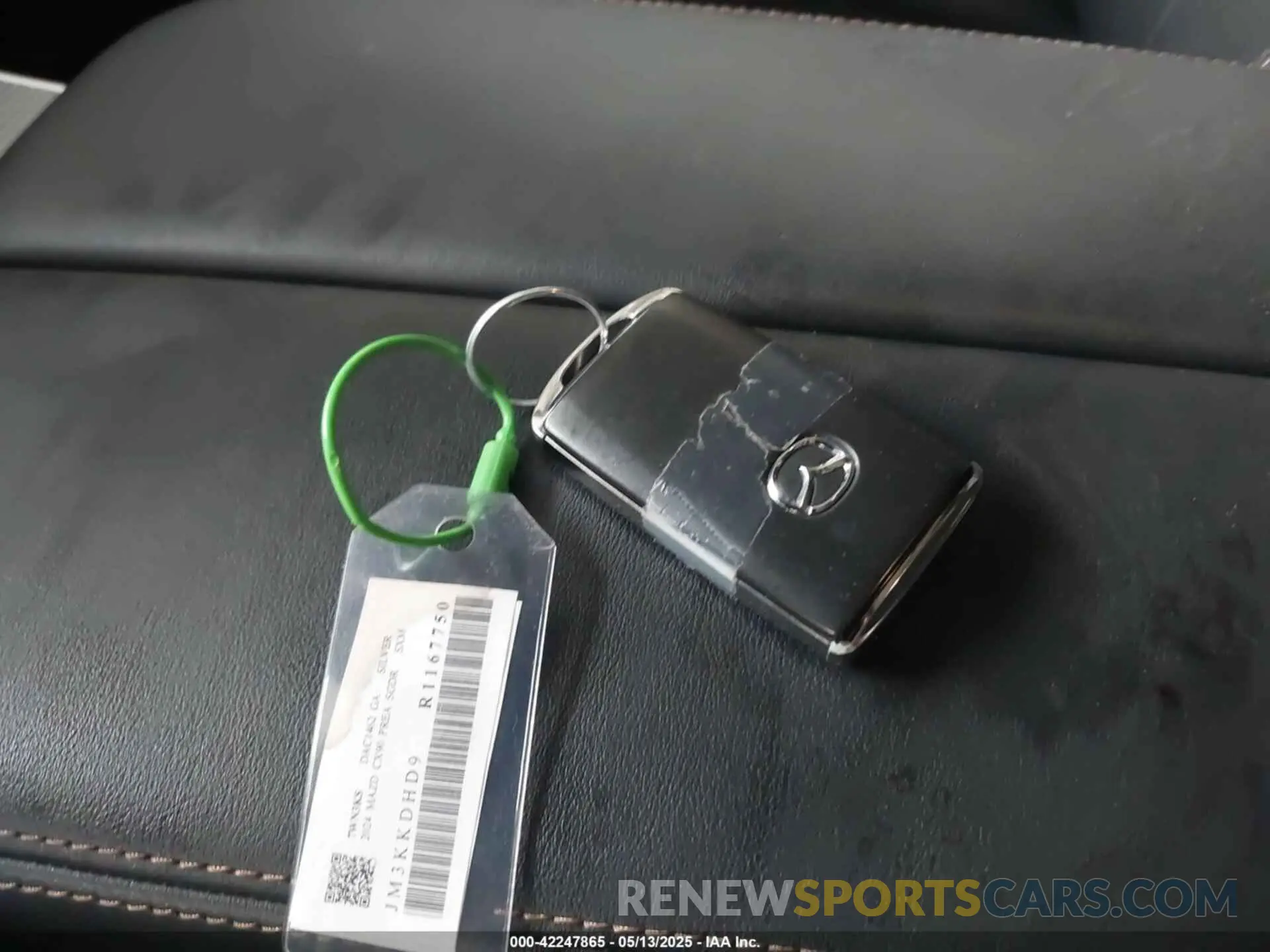 11 Фотография поврежденного автомобиля JM3KKDHD9R1167750 MAZDA CX-90 2024