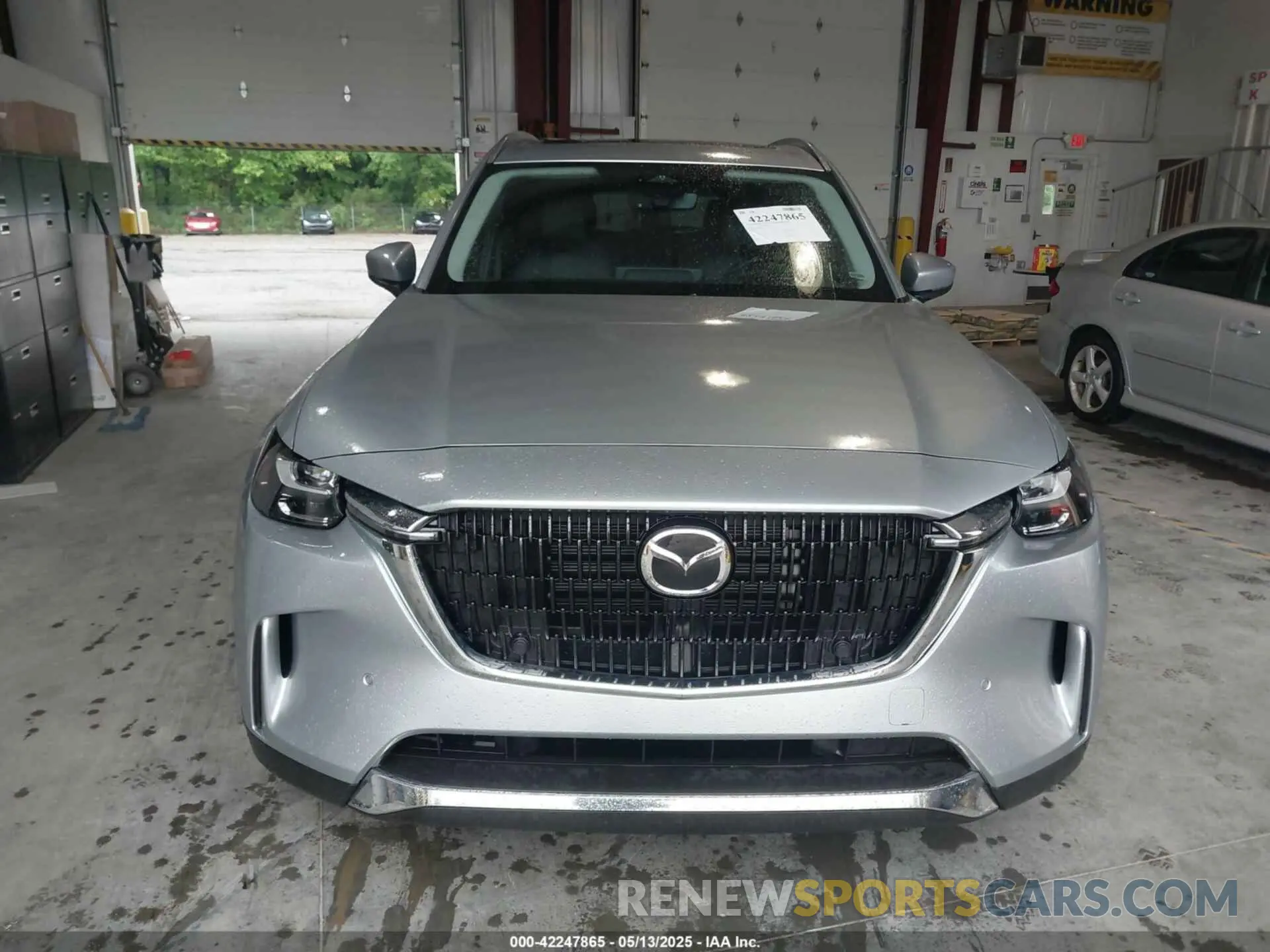 6 Фотография поврежденного автомобиля JM3KKDHD9R1167750 MAZDA CX-90 2024