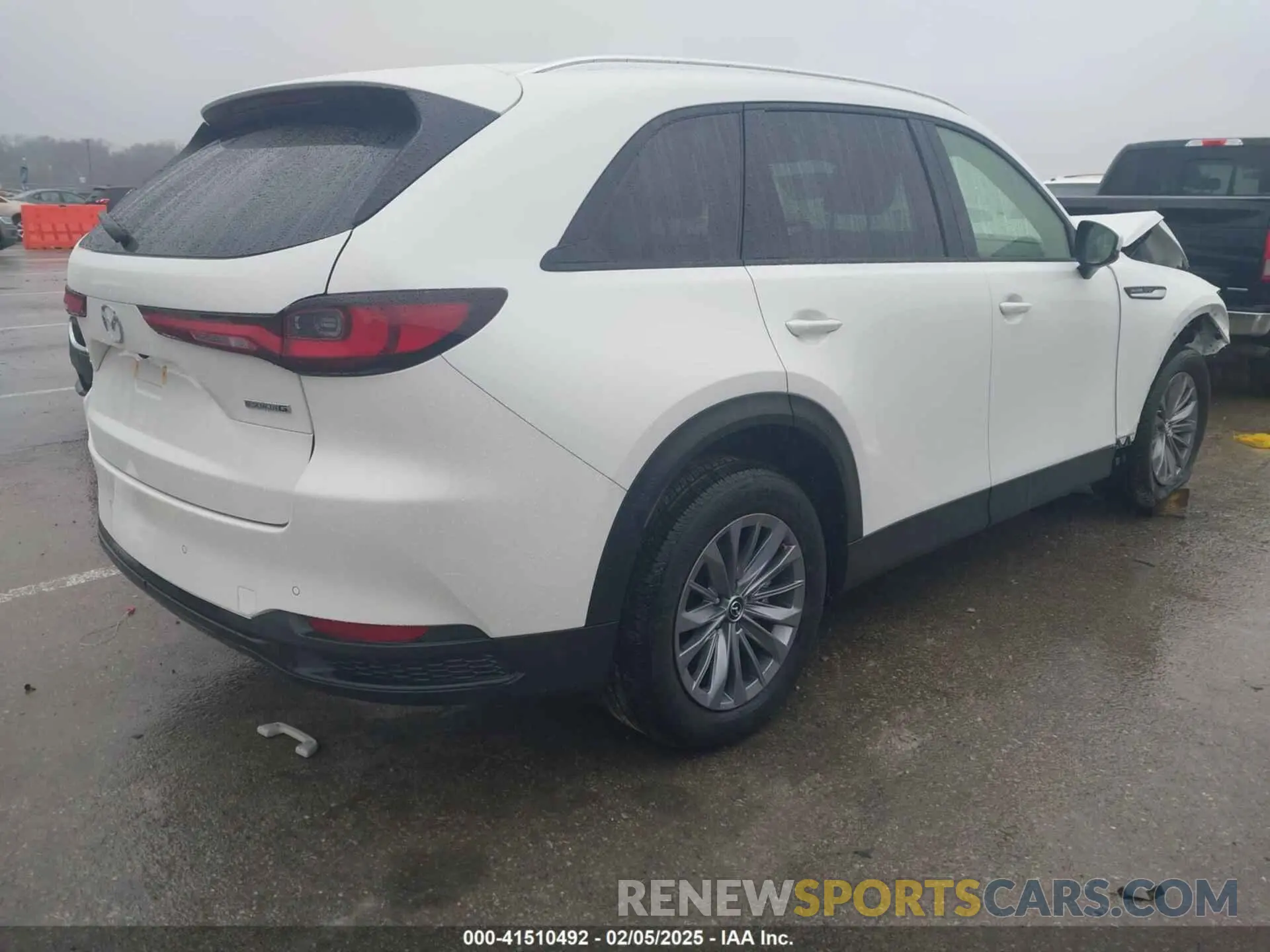 4 Фотография поврежденного автомобиля JM3KKBHD1S1191311 MAZDA CX-90 2025