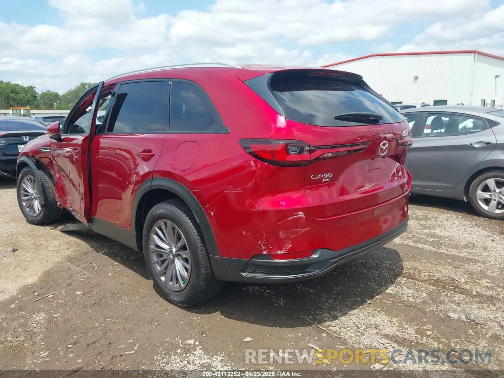 3 Фотография поврежденного автомобиля JM3KKBHD3S1211509 MAZDA CX-90 2025