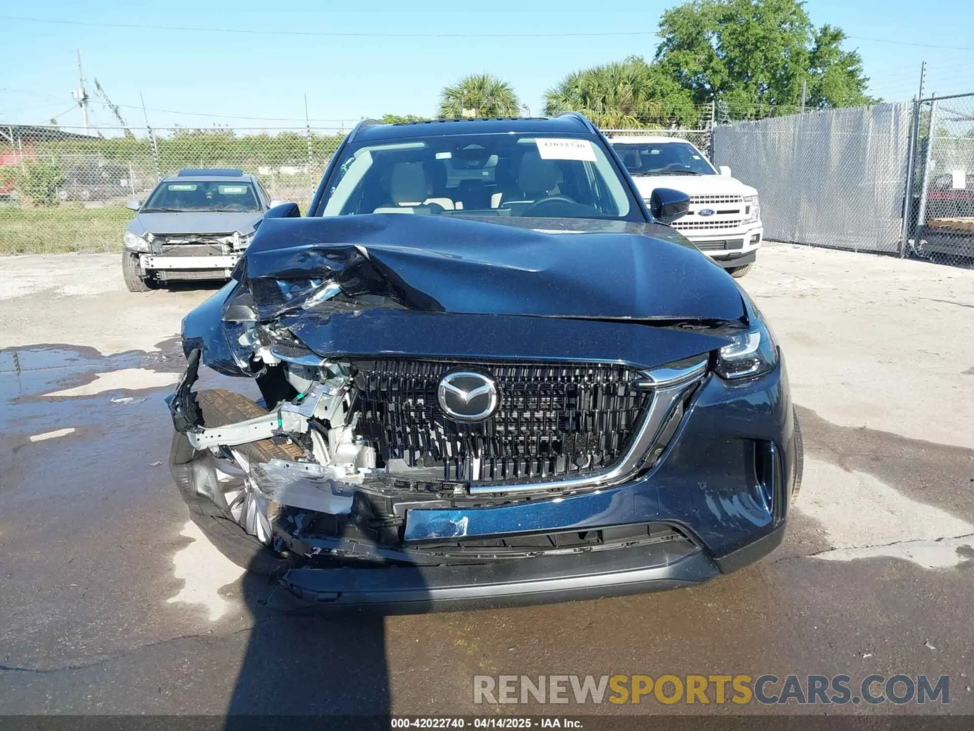 12 Фотография поврежденного автомобиля JM3KKBHD3S1217326 MAZDA CX-90 2025