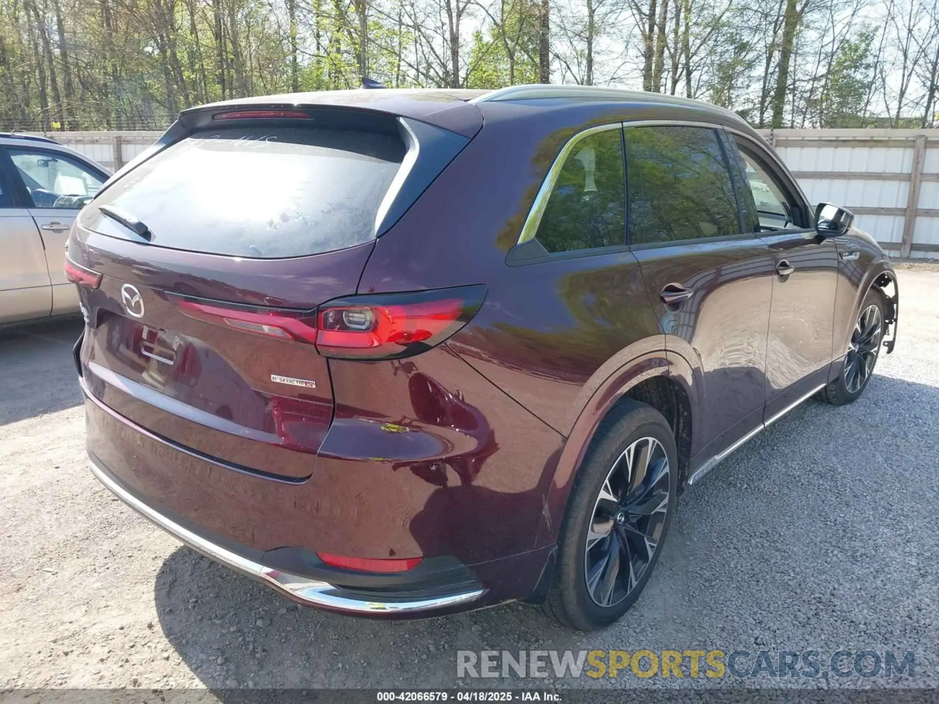 4 Photograph of a damaged car JM3KKDHC7S1221236 MAZDA CX-90 2025