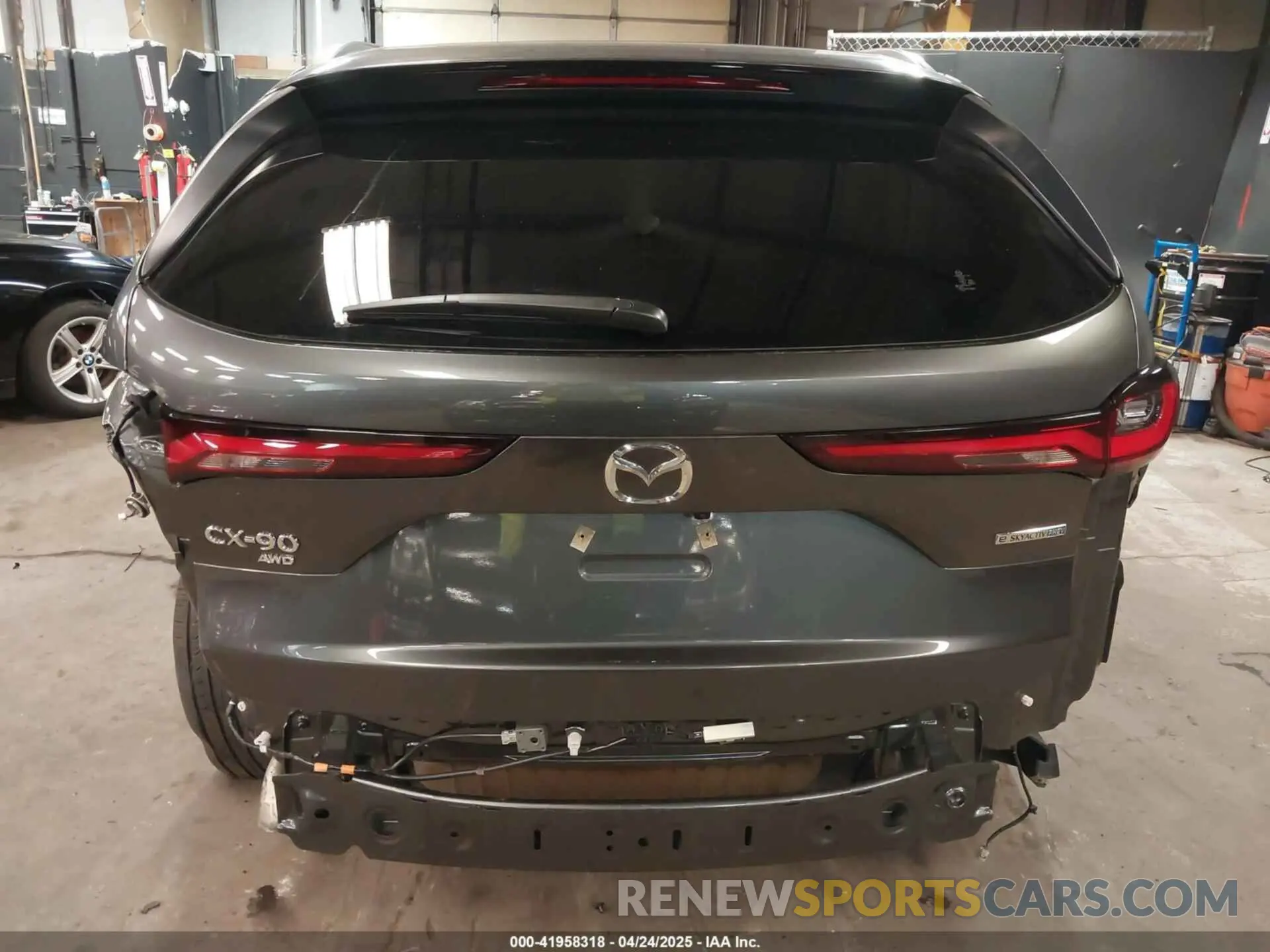 17 Photograph of a damaged car JM3KKBHAXR1161160 MAZDA CX-90 PHEV 2024