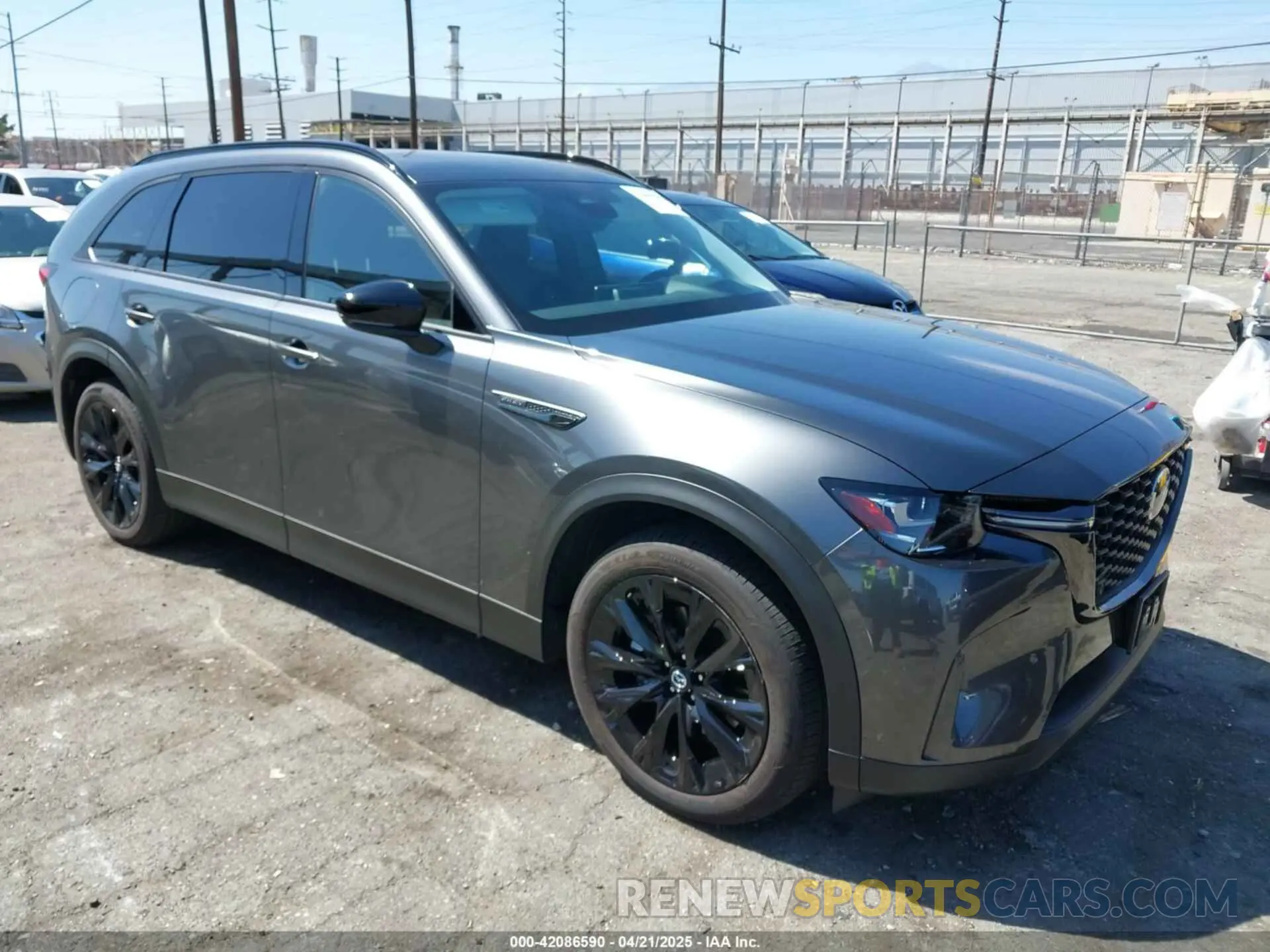 1 Фотография поврежденного автомобиля JM3KKCHAXS1206996 MAZDA CX-90 PHEV 2025