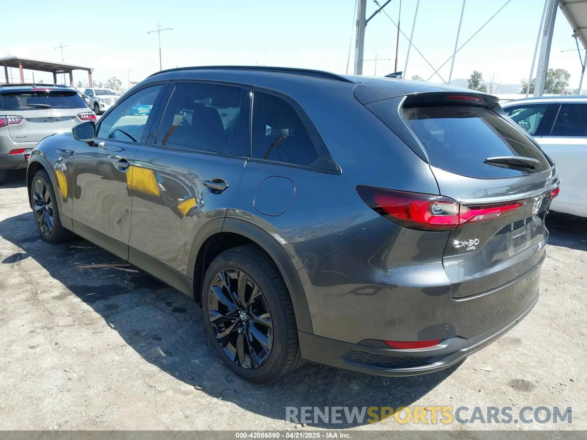 3 Фотография поврежденного автомобиля JM3KKCHAXS1206996 MAZDA CX-90 PHEV 2025