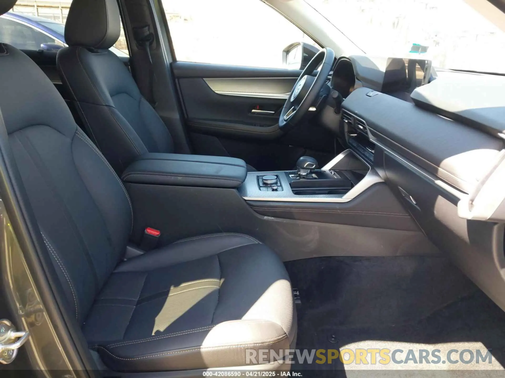 5 Фотография поврежденного автомобиля JM3KKCHAXS1206996 MAZDA CX-90 PHEV 2025