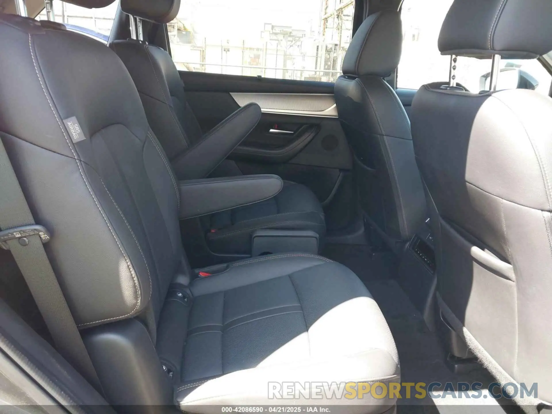 8 Фотография поврежденного автомобиля JM3KKCHAXS1206996 MAZDA CX-90 PHEV 2025