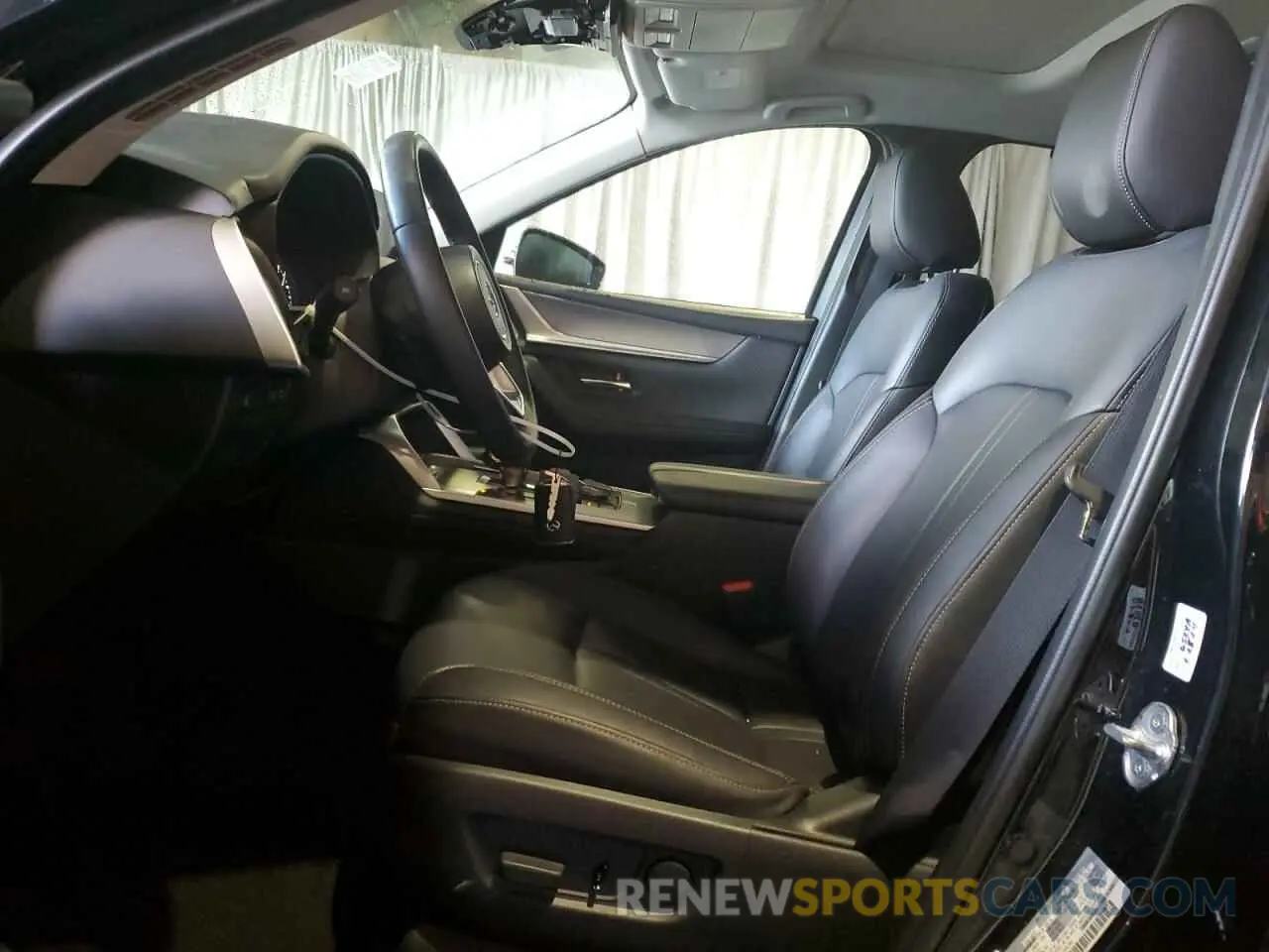 7 Фотография поврежденного автомобиля JM3KKCHD8R1134443 MAZDA CX-90 PREF 2024